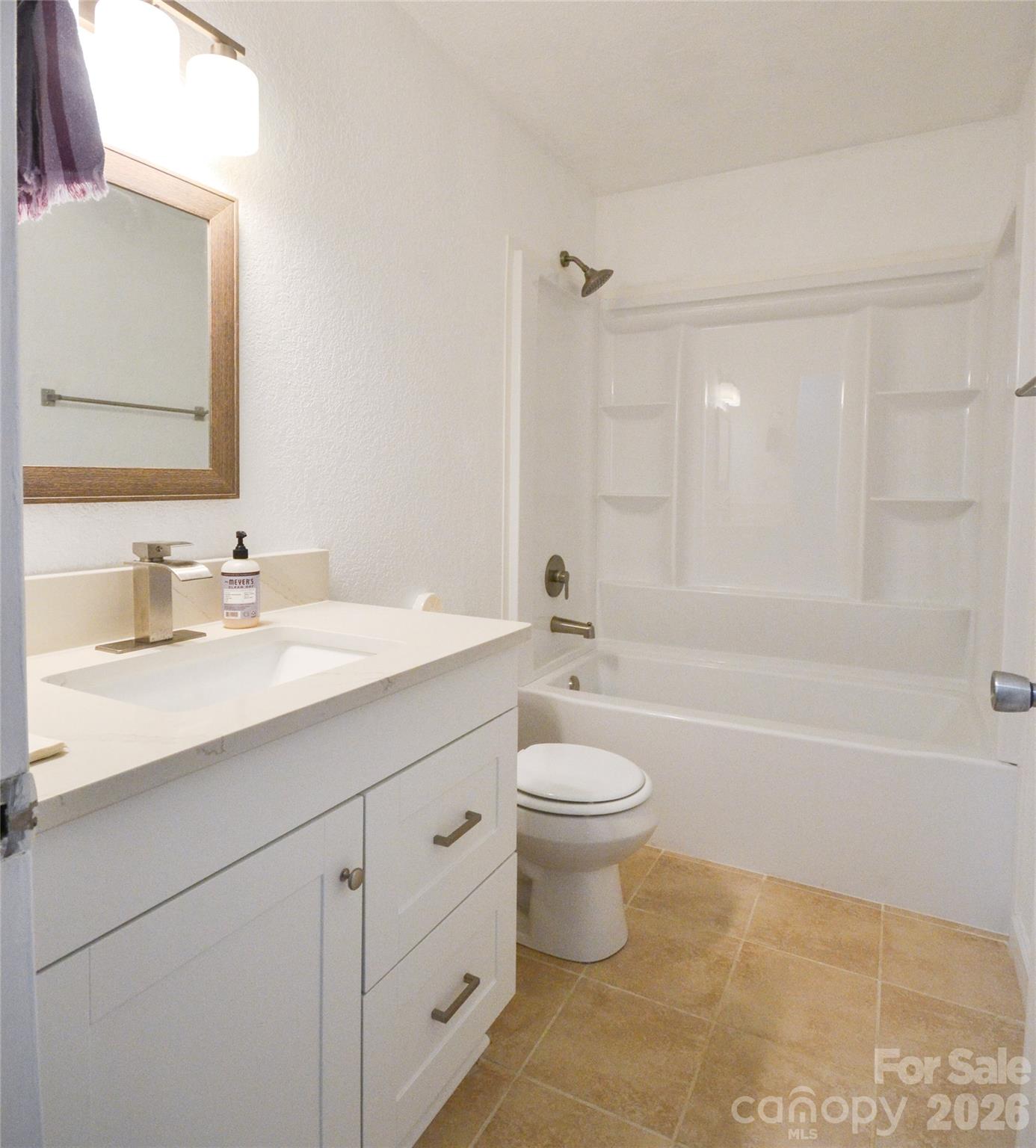 Single Family Residence at 6 Mountain Oaks Drive, Fletcher, photo 22 of 42