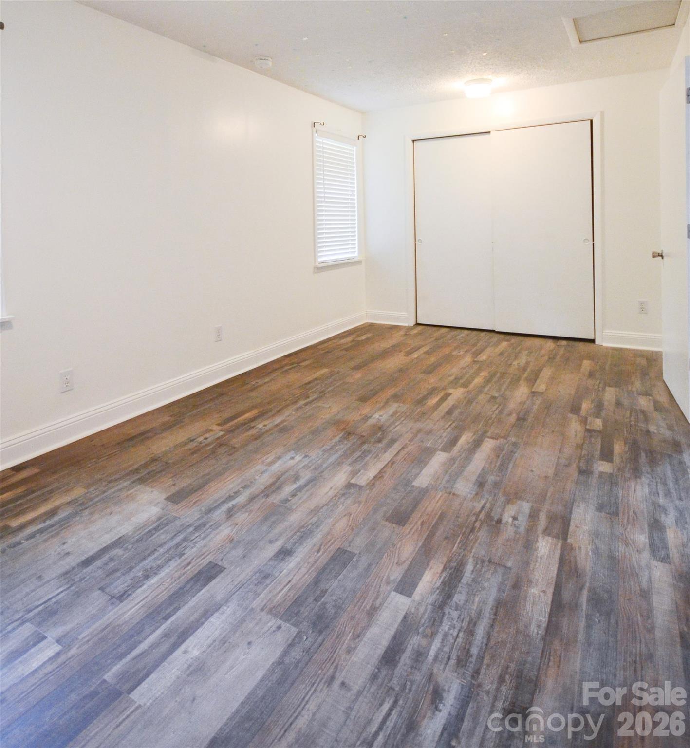 Single Family Residence at 6 Mountain Oaks Drive, Fletcher, photo 27 of 42