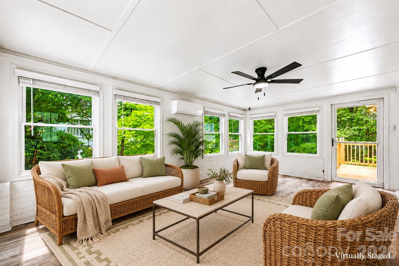 Single Family Residence at 716 Grandview Drive NE, Concord, photo 6 of 40