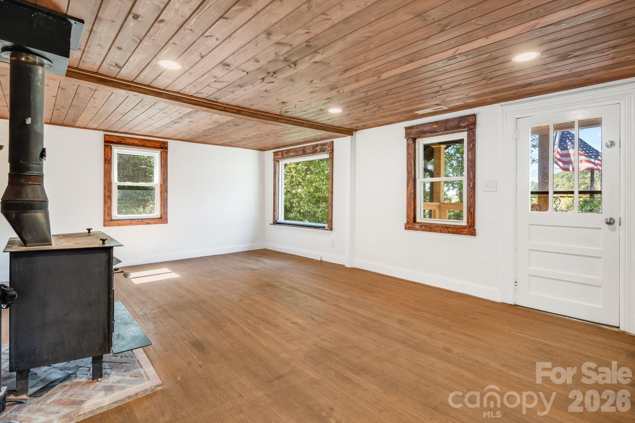 Single Family Residence at 61 Martins Creek Road, Barnardsville, photo 5 of 33