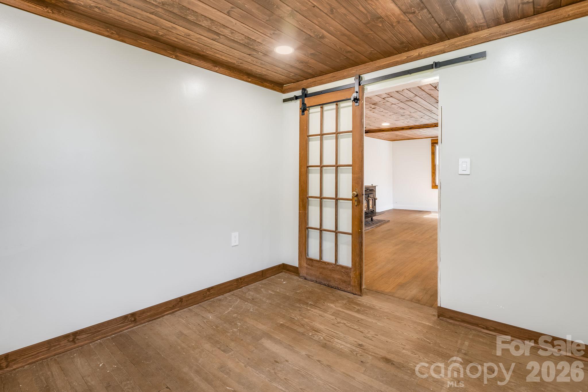 Single Family Residence at 61 Martins Creek Road, Barnardsville, photo 8 of 33