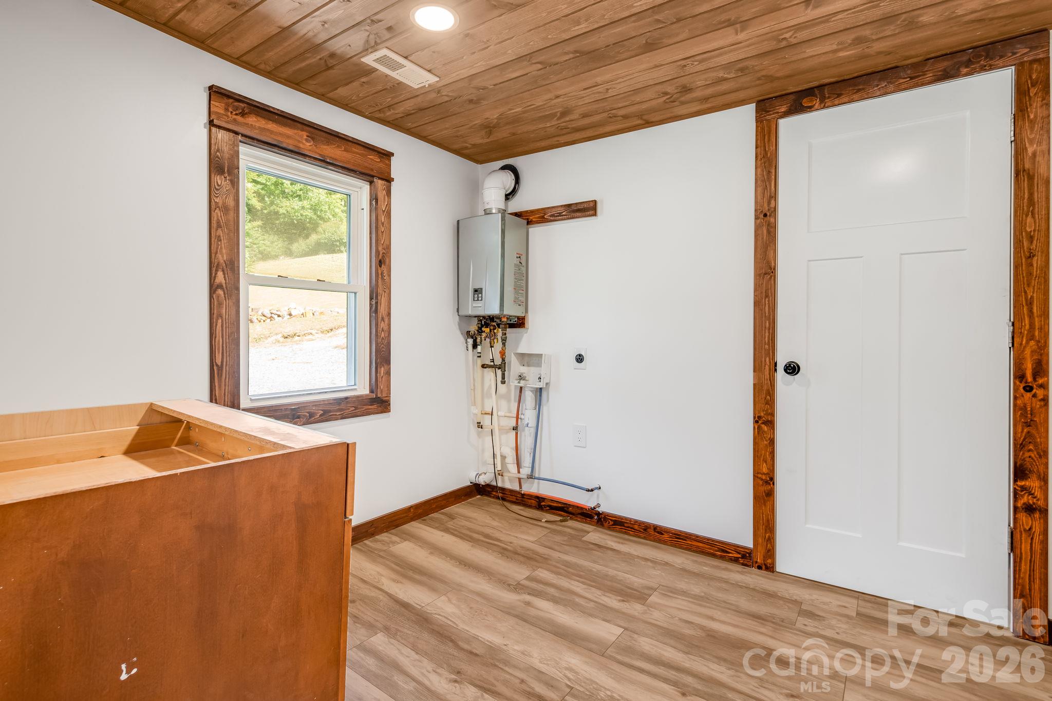 Single Family Residence at 61 Martins Creek Road, Barnardsville, photo 19 of 33