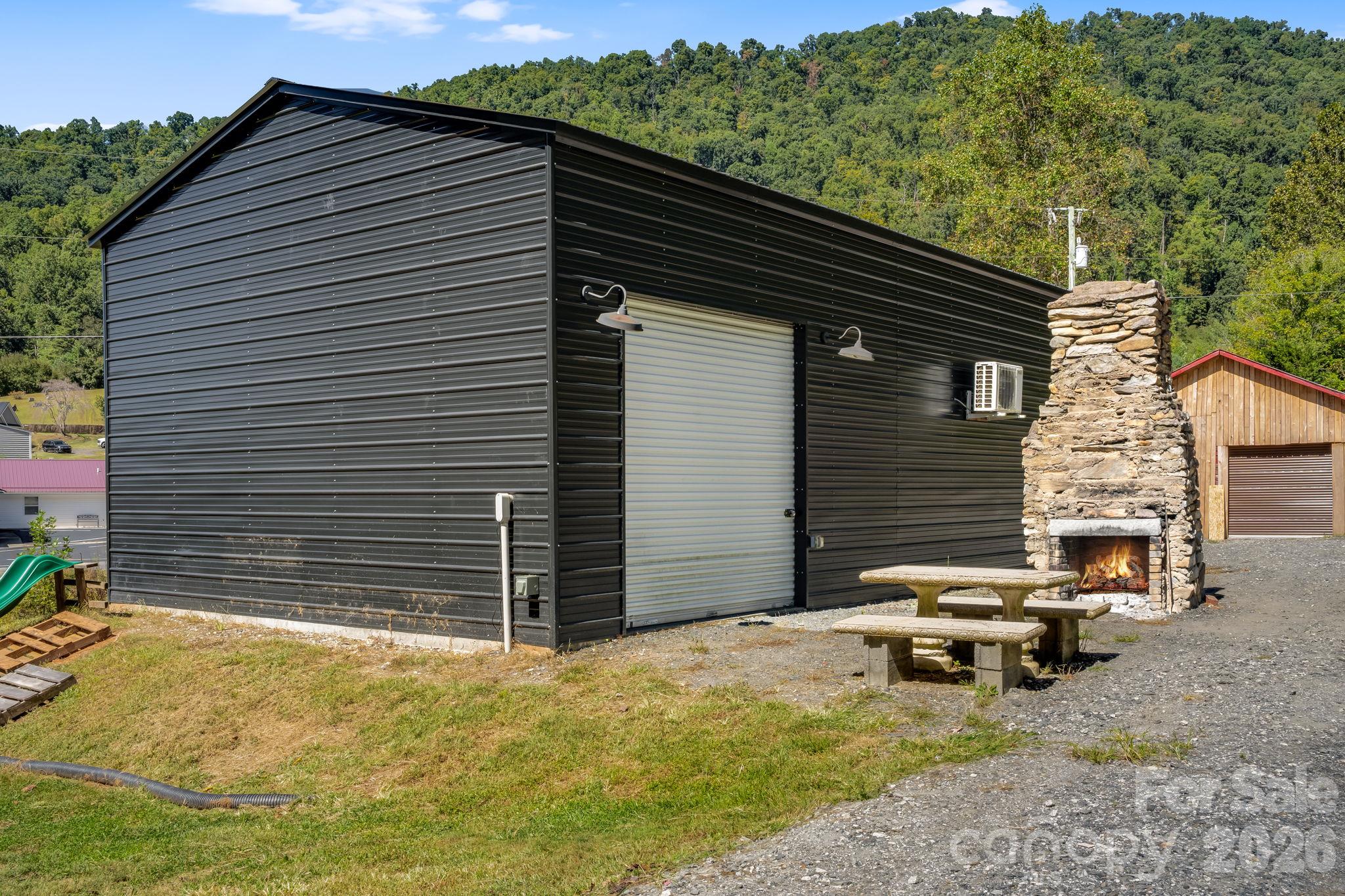 Single Family Residence at 61 Martins Creek Road, Barnardsville, photo 25 of 33