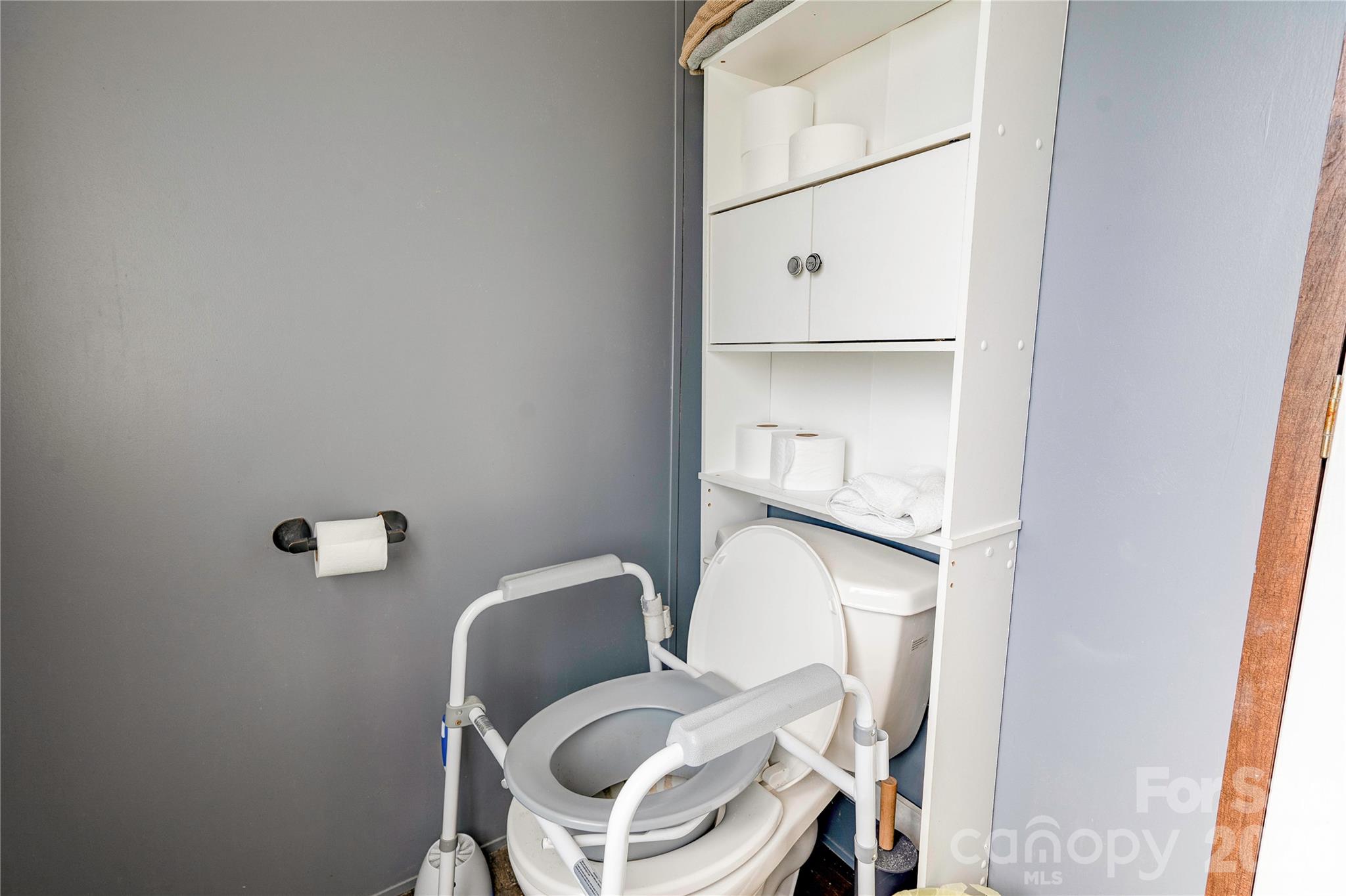 Bathroom 2 - 538 Bentley Road, Shelby