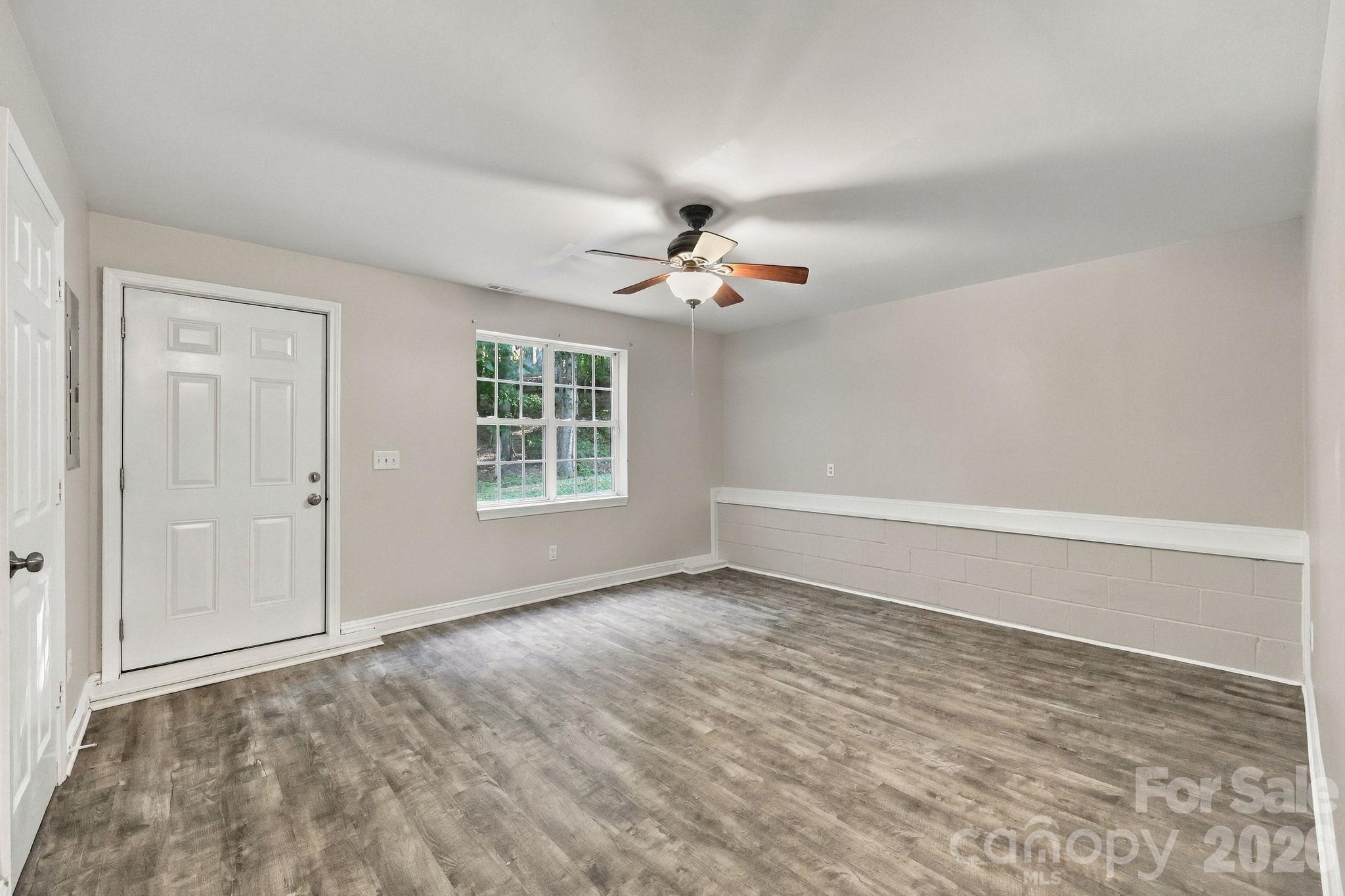 Single Family Residence at 205 Colonial Avenue, Concord, photo 28 of 39
