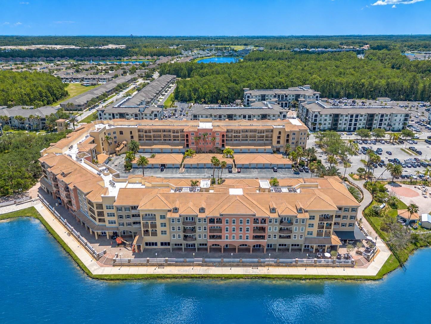 424 LUNA BELLA LN #416C