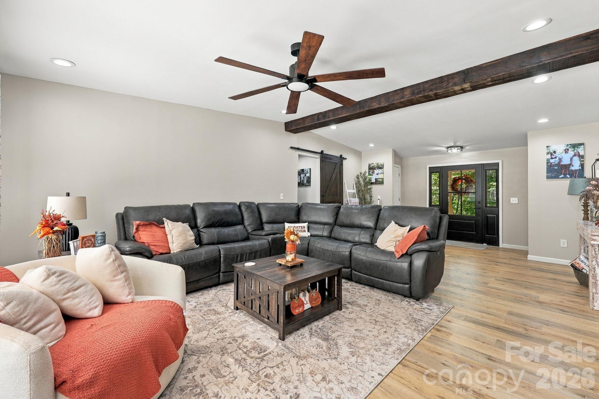 Single Family Residence at 499 Sandy Creek Lane, Lexington, photo 14 of 45