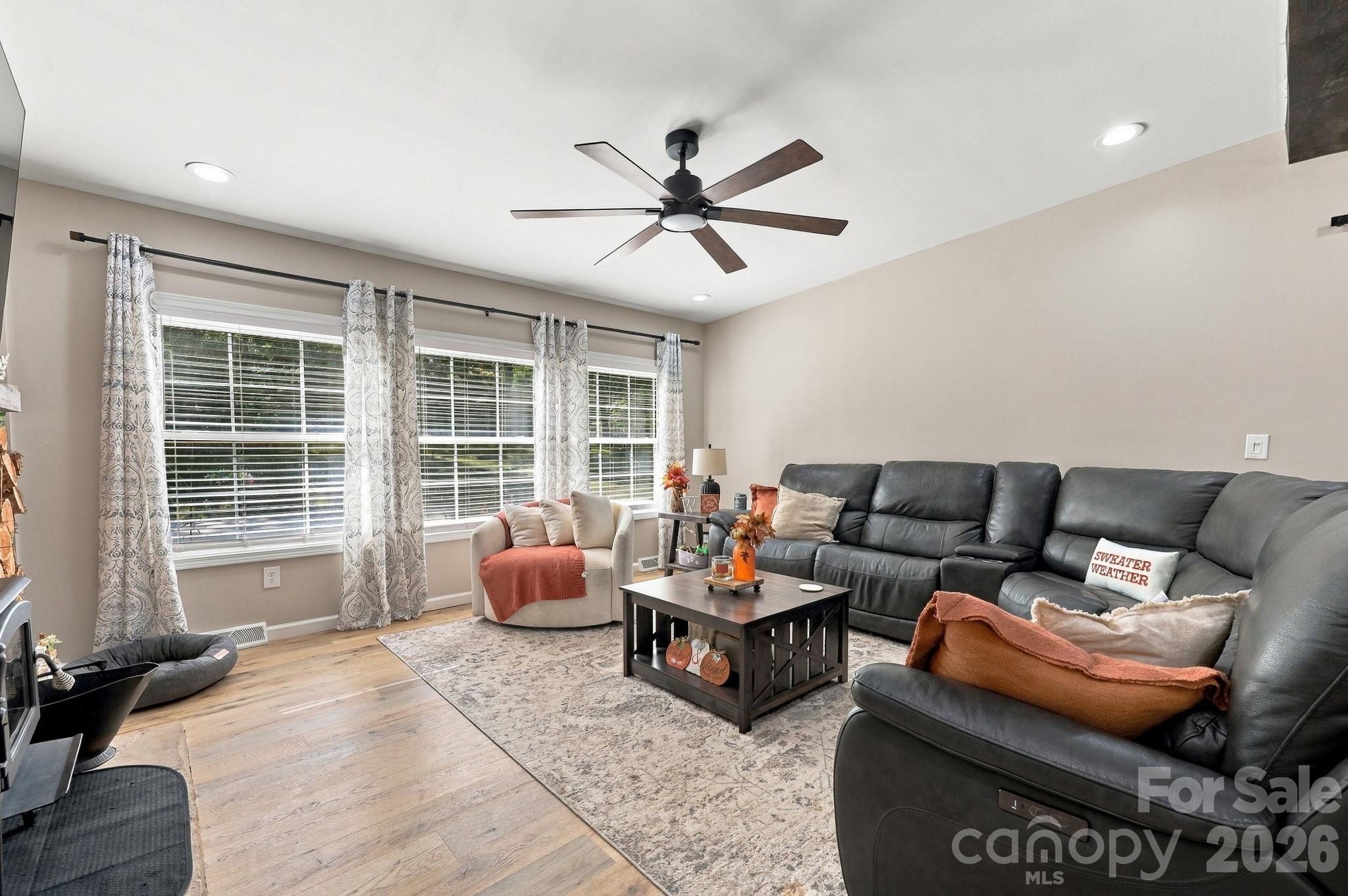 Single Family Residence at 499 Sandy Creek Lane, Lexington, photo 15 of 45