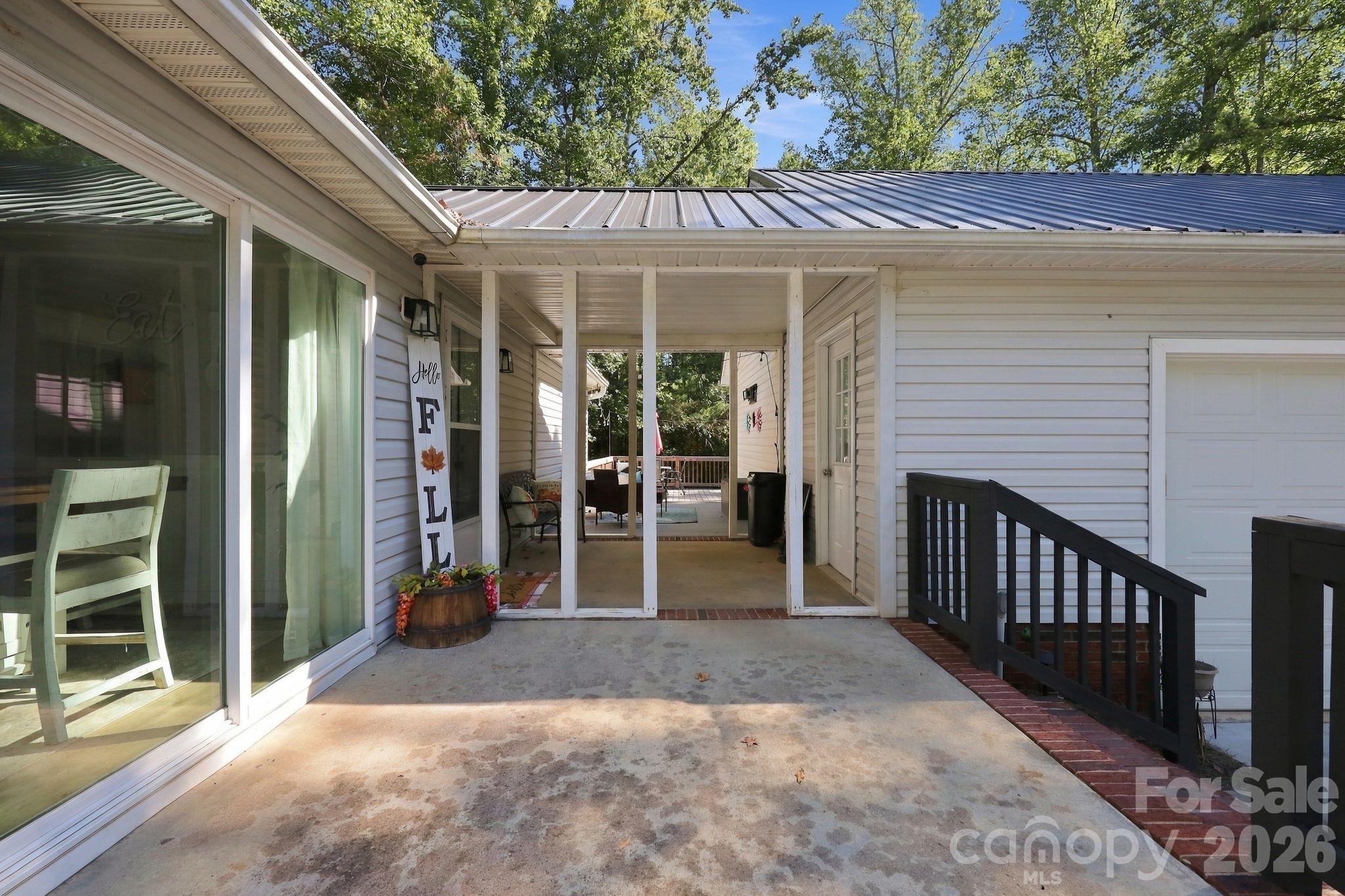 Single Family Residence at 499 Sandy Creek Lane, Lexington, photo 32 of 45
