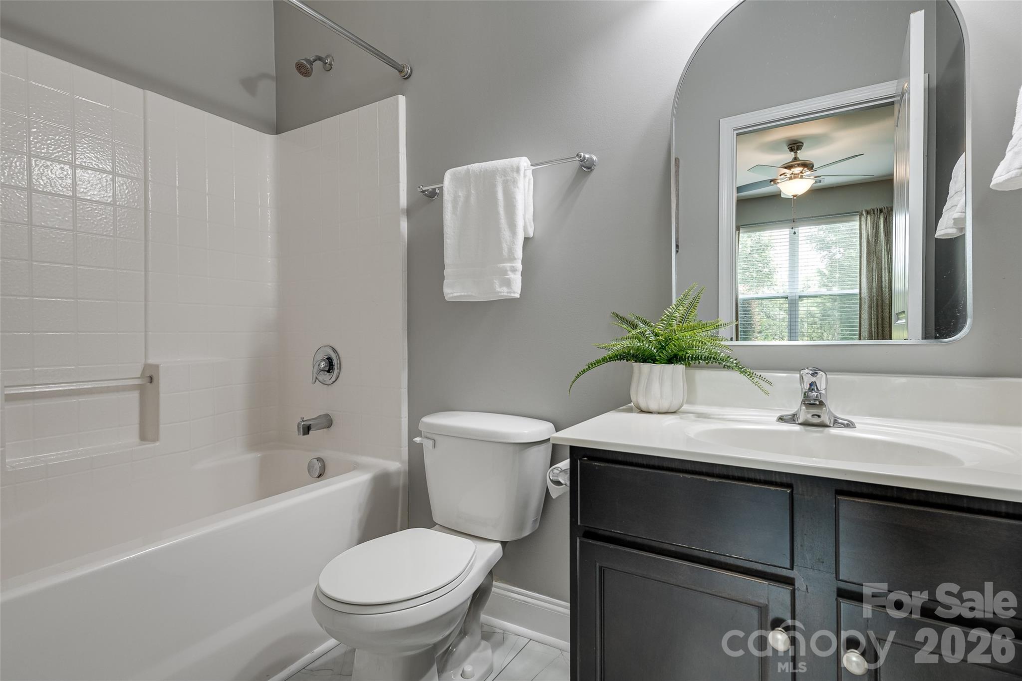 Guest Full Bath on Main - 576 Becker Avenue, Fort Mill
