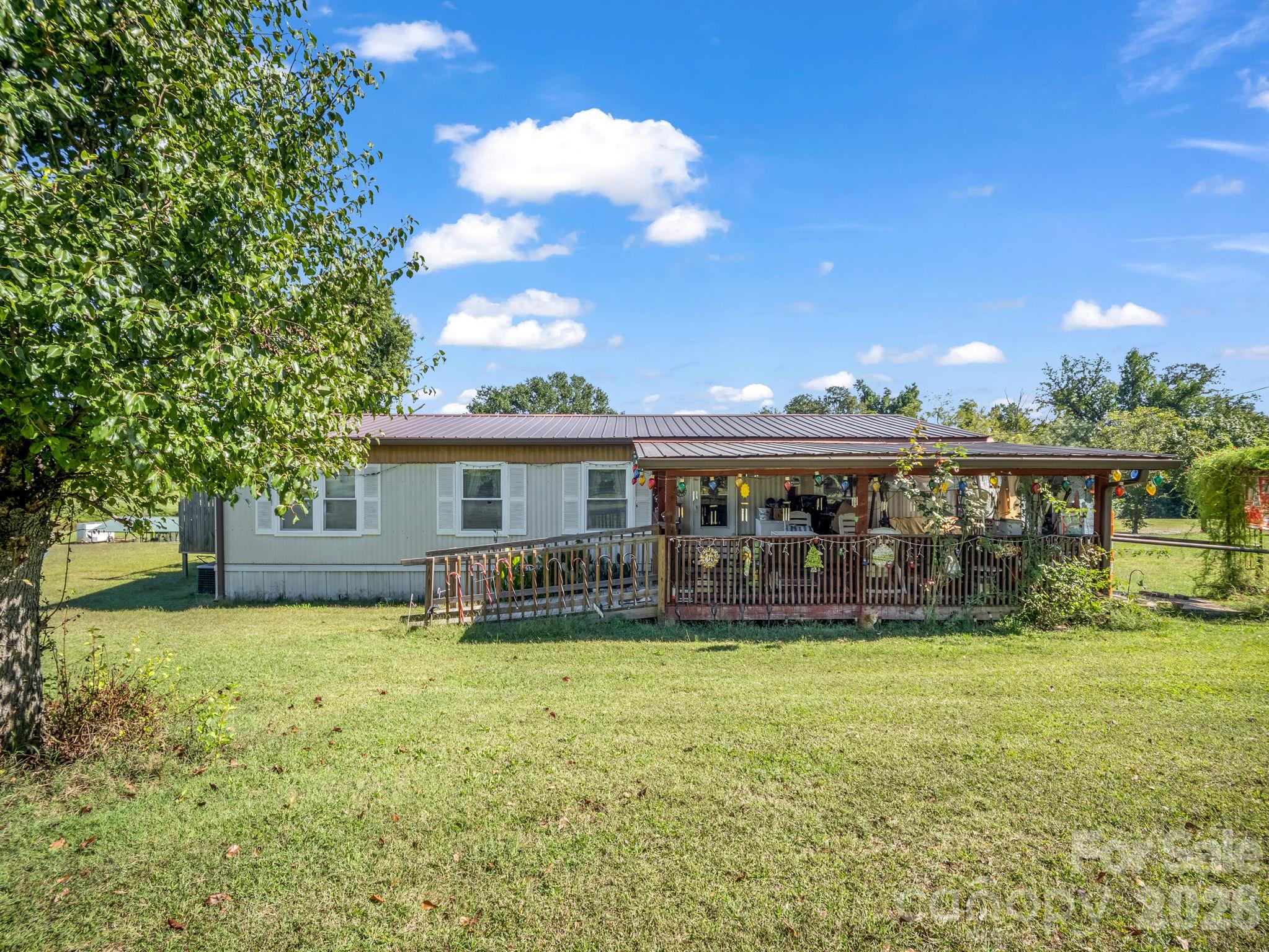 Single Family Residence at 126 Chime Lane, Forest City, photo 2 of 34