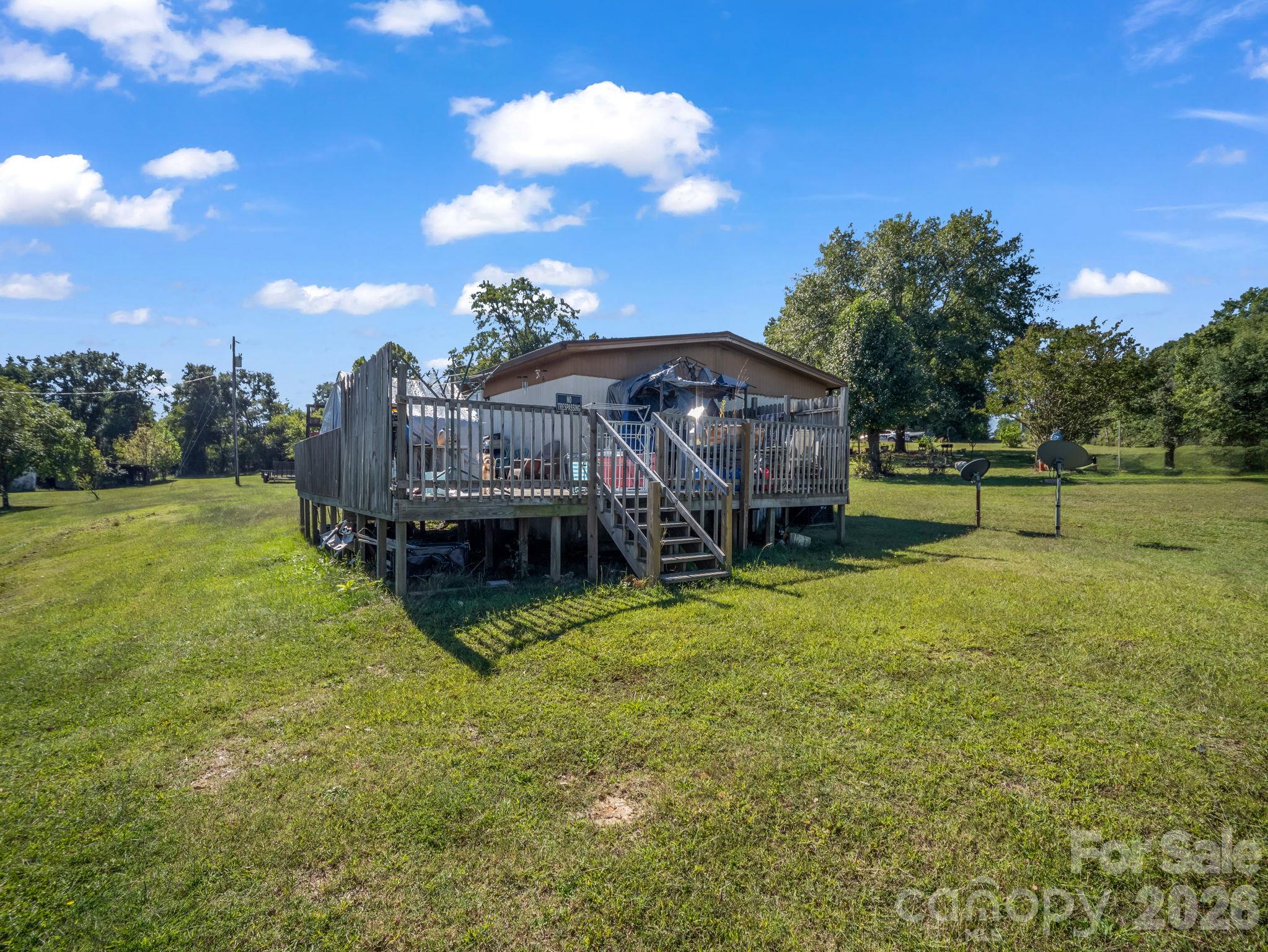 Single Family Residence at 126 Chime Lane, Forest City, photo 5 of 34