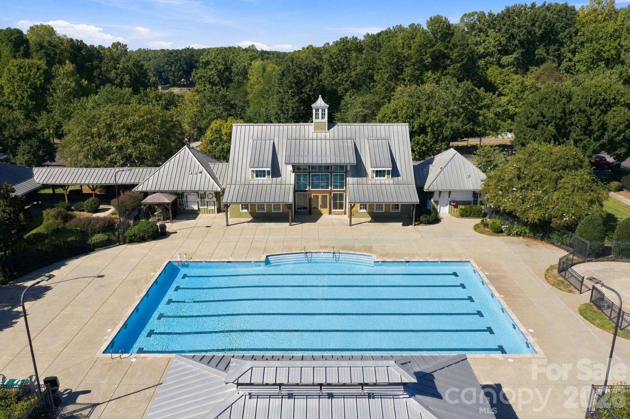 Single Family Residence at 120 Silver Lake Trail, Mooresville, photo 30 of 37