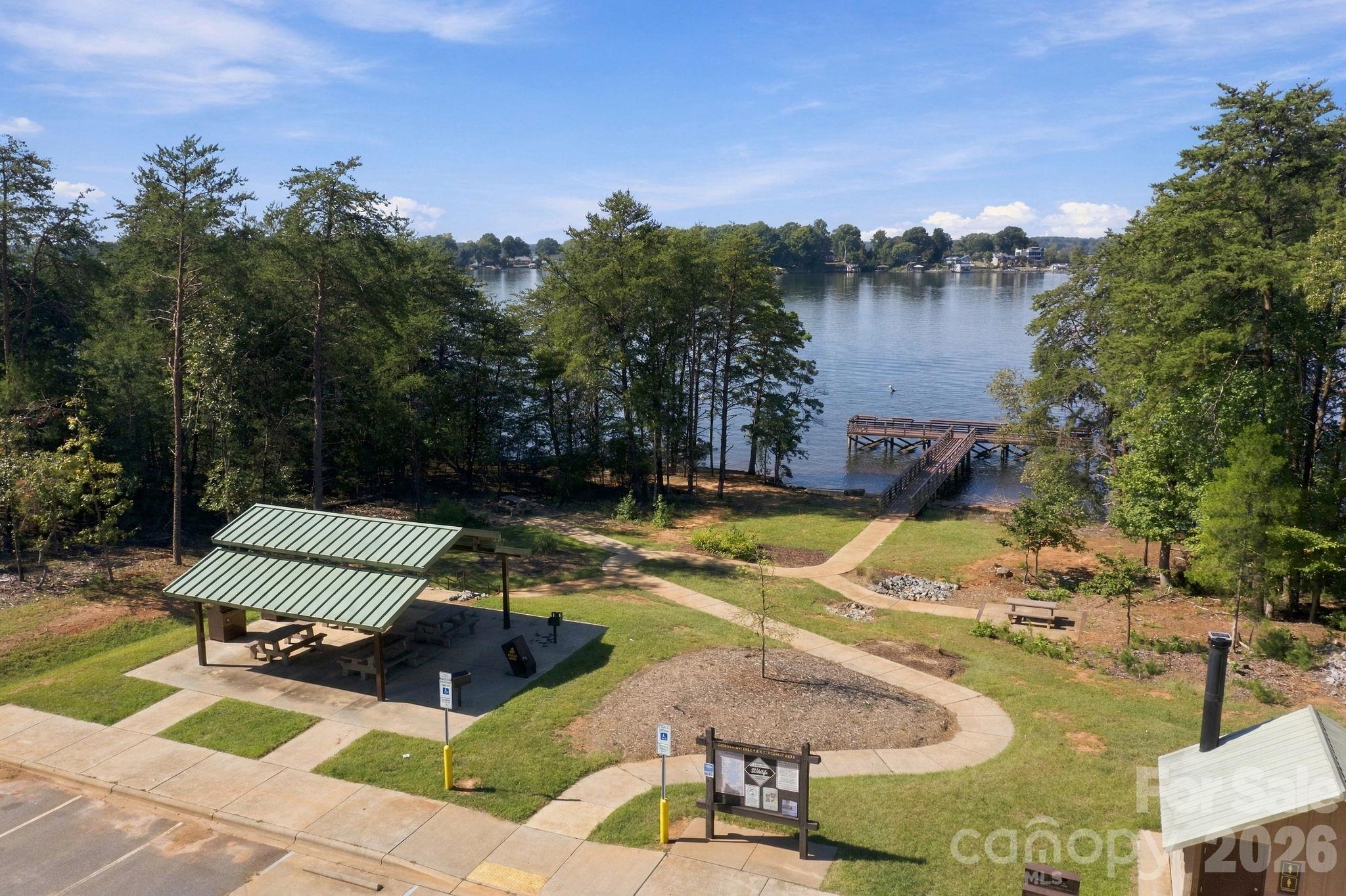 Single Family Residence at 120 Silver Lake Trail, Mooresville, photo 35 of 37