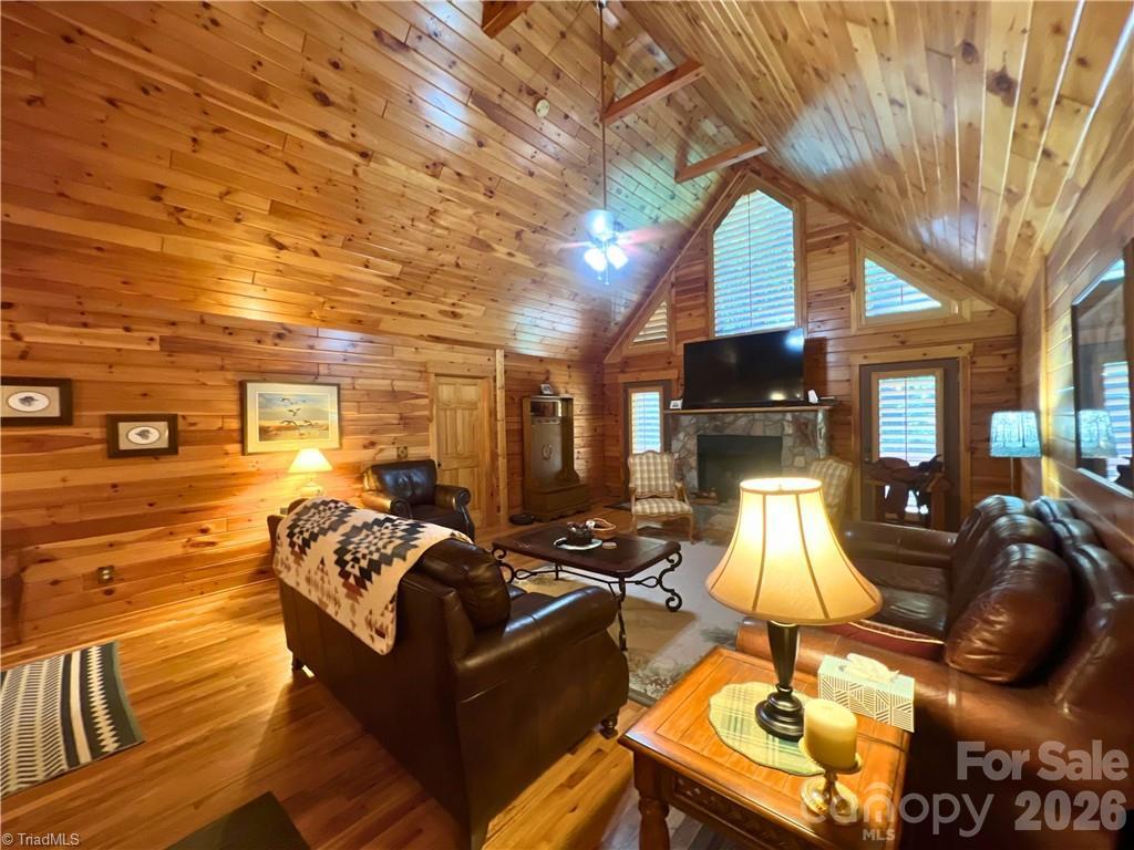 Single Family Residence at 190 Molly Drive, McGrady, photo 2 of 41