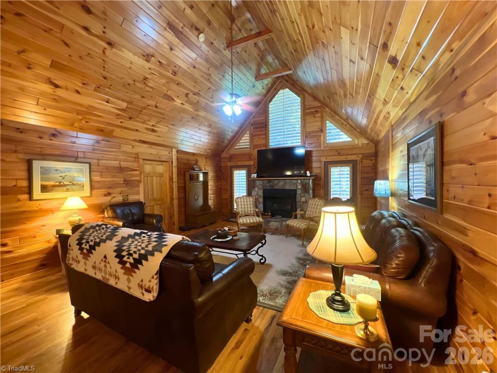 Single Family Residence at 190 Molly Drive, McGrady, photo 4 of 41