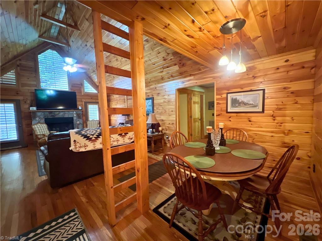 Single Family Residence at 190 Molly Drive, McGrady, photo 8 of 41