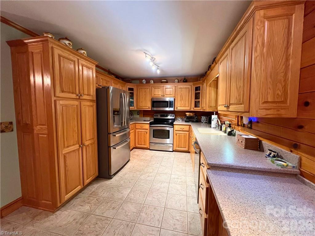Single Family Residence at 190 Molly Drive, McGrady, photo 12 of 41