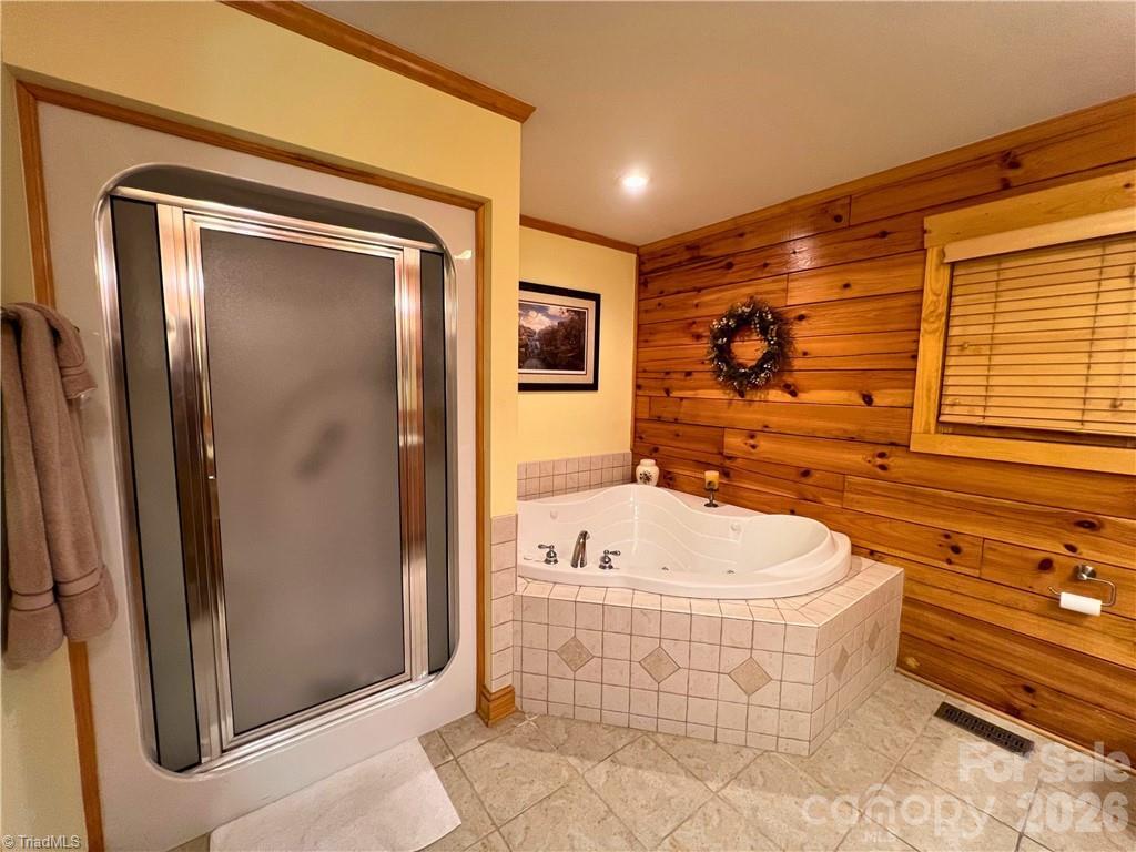 Single Family Residence at 190 Molly Drive, McGrady, photo 16 of 41