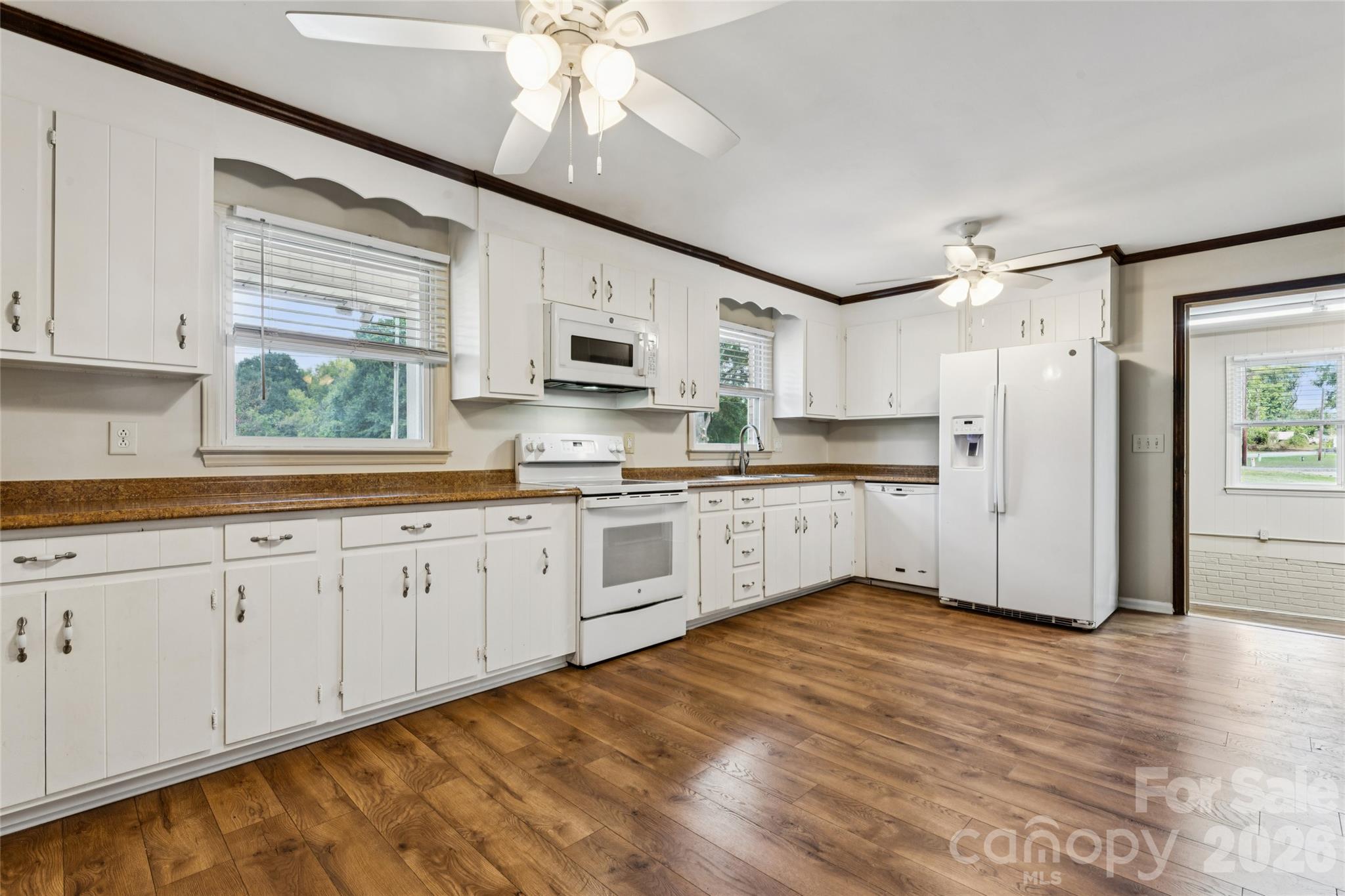 Single Family Residence at 5560 Roberta Road, Harrisburg, photo 5 of 41