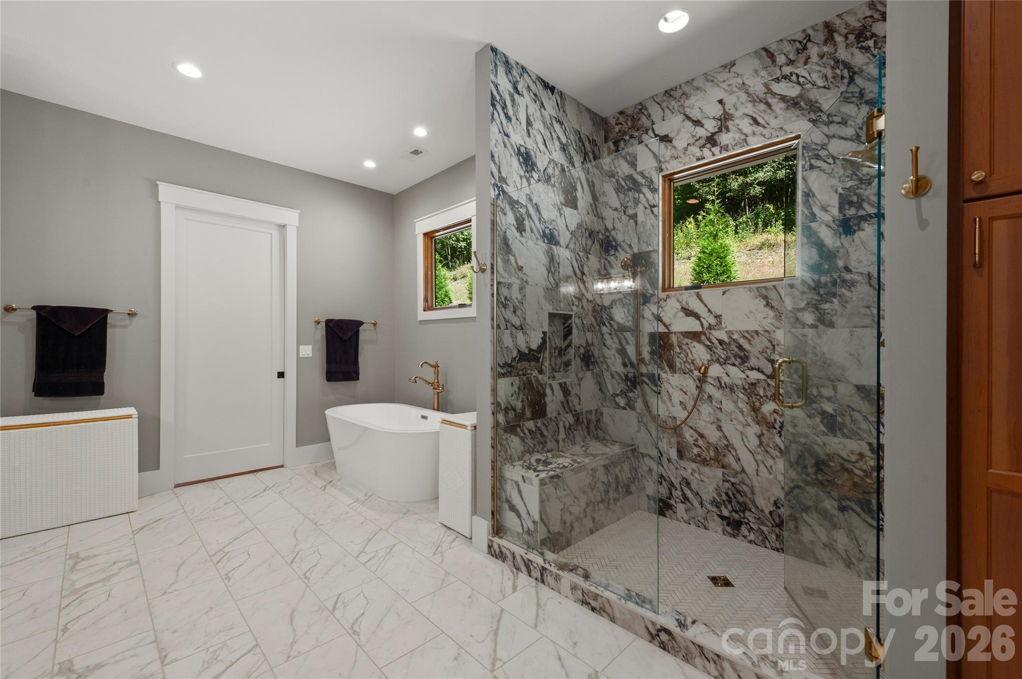 Single Family Residence at 945 Somersby Parkway, Hendersonville, photo 21 of 40