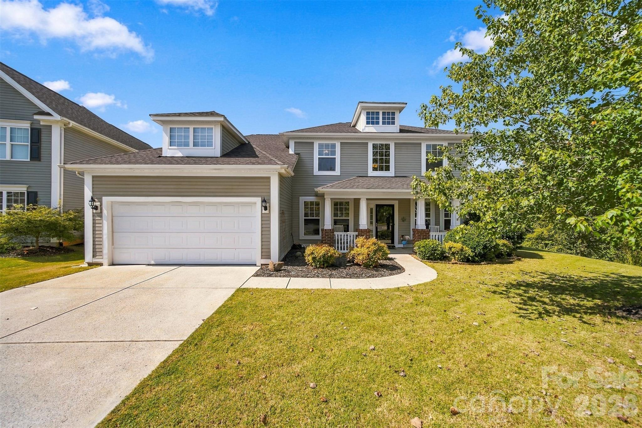 Single Family Residence at 4580 Triumph Drive SW, Concord, photo 2 of 44