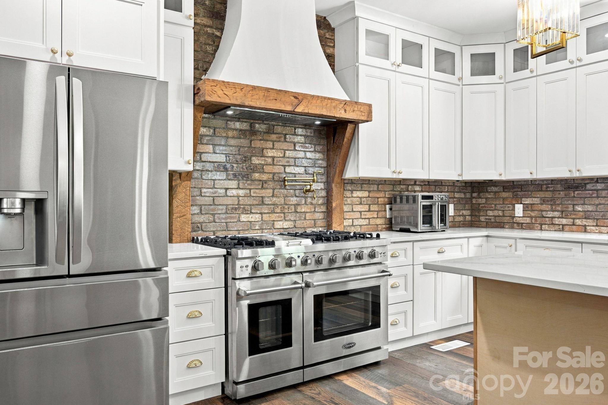 Custom hood and 48" 6 burner gas range with 2 burner griddle - 1020 Rock Pond Lane, Salisbury