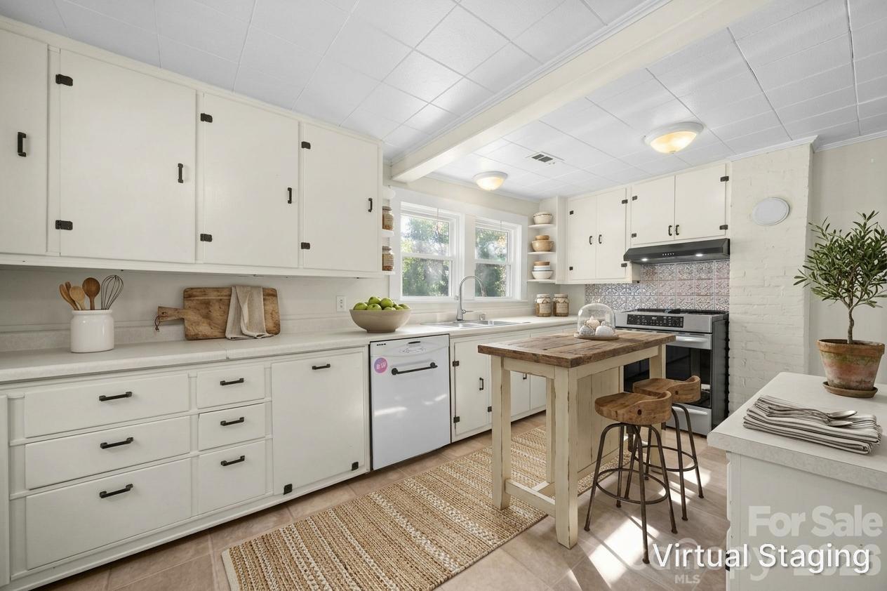 Virtually staged kitchen - 6998 Nobby Lail Road, Connelly Springs