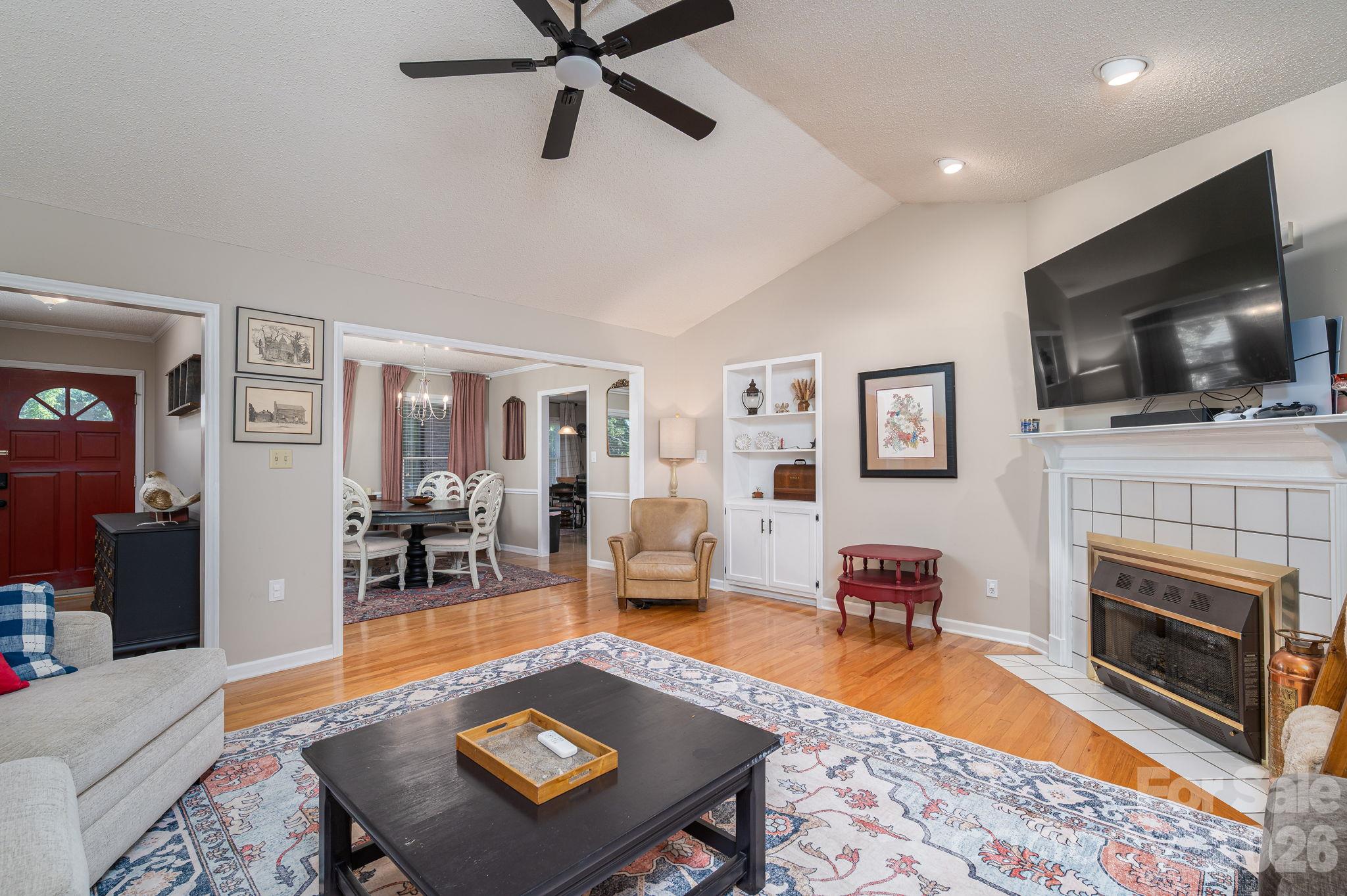 Single Family Residence at 102 Moore Street, Lincolnton, photo 3 of 43