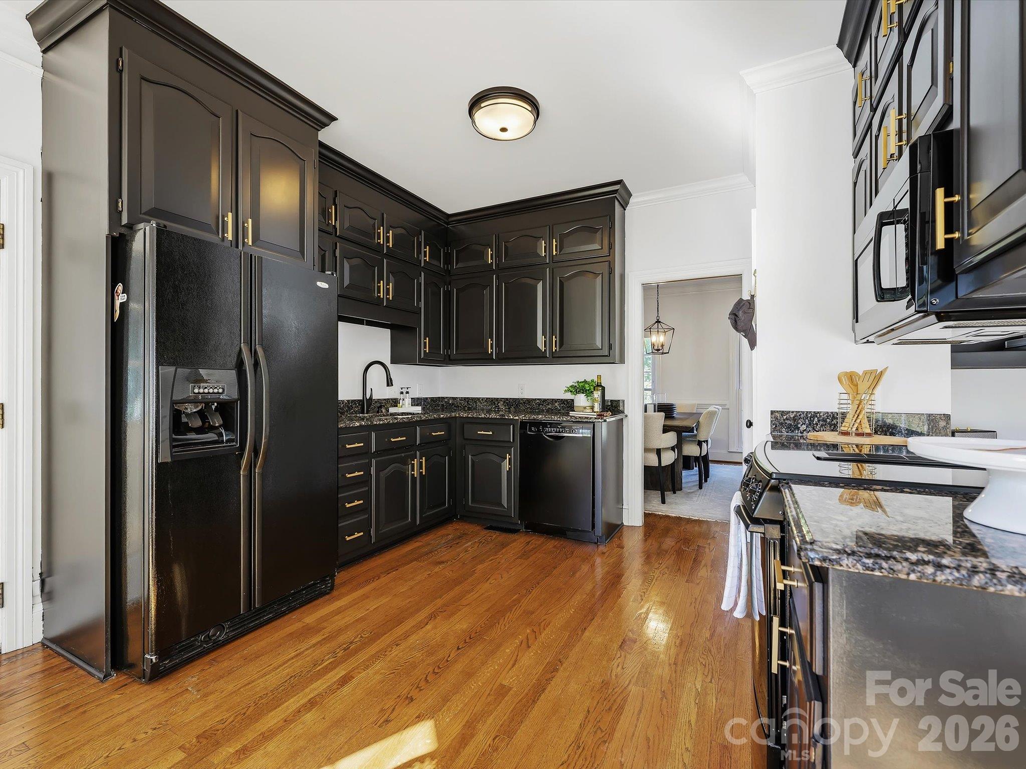 Single Family Residence at 11215 Idlewild Road, Mint Hill, photo 9 of 46