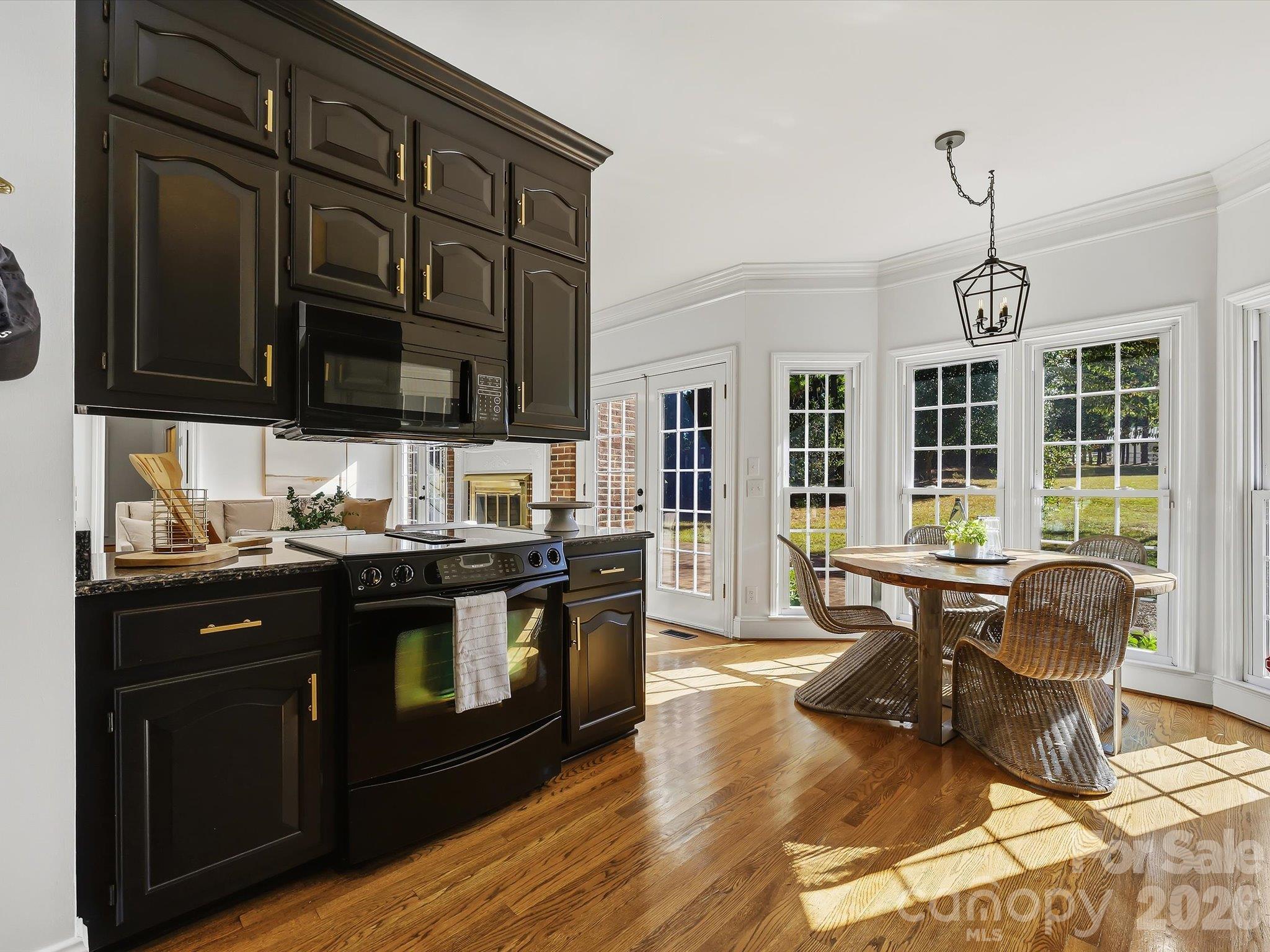Single Family Residence at 11215 Idlewild Road, Mint Hill, photo 11 of 46