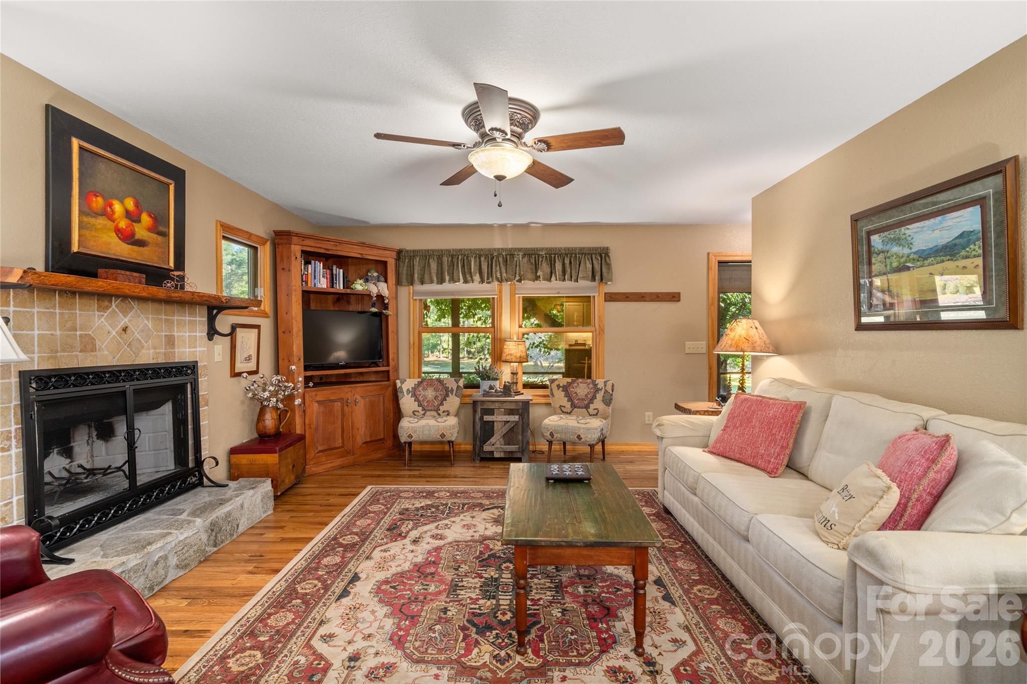 Single Family Residence at 28 Froggy Bottom Trail, Canton, photo 10 of 48