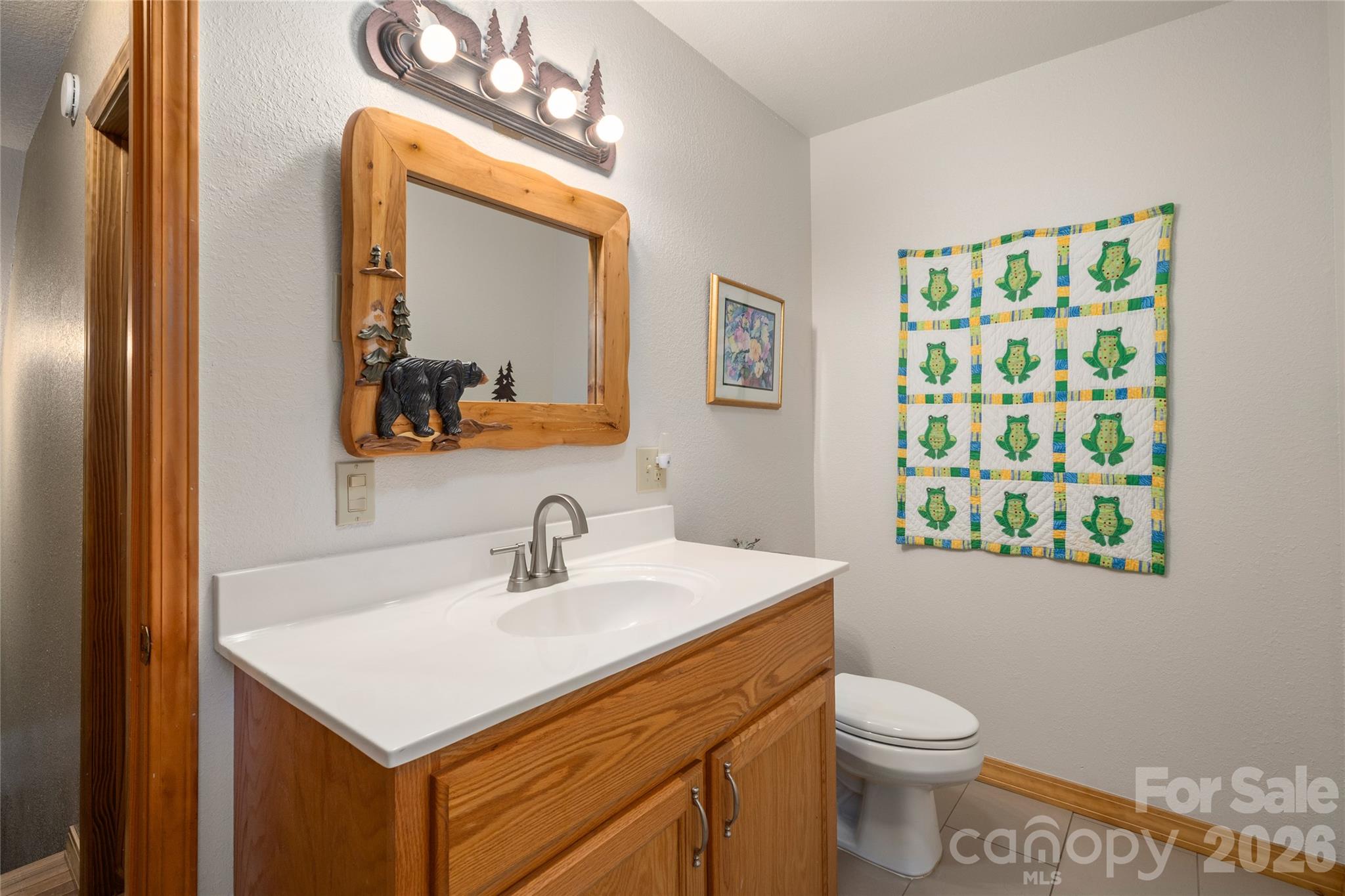 Single Family Residence at 28 Froggy Bottom Trail, Canton, photo 33 of 48