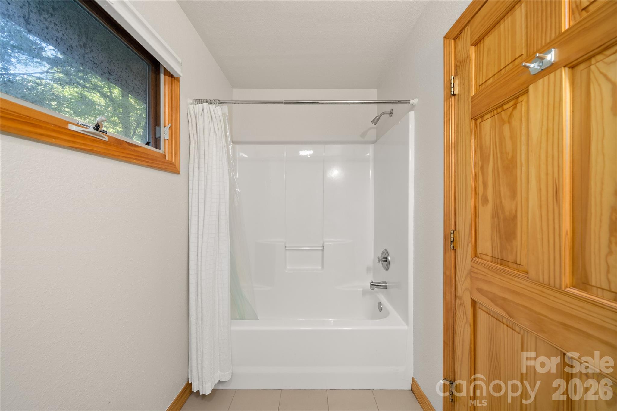Single Family Residence at 28 Froggy Bottom Trail, Canton, photo 34 of 48