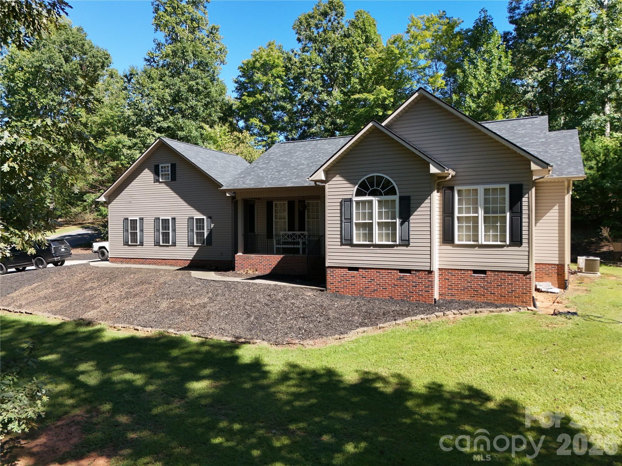 1395 Robinhood Drive