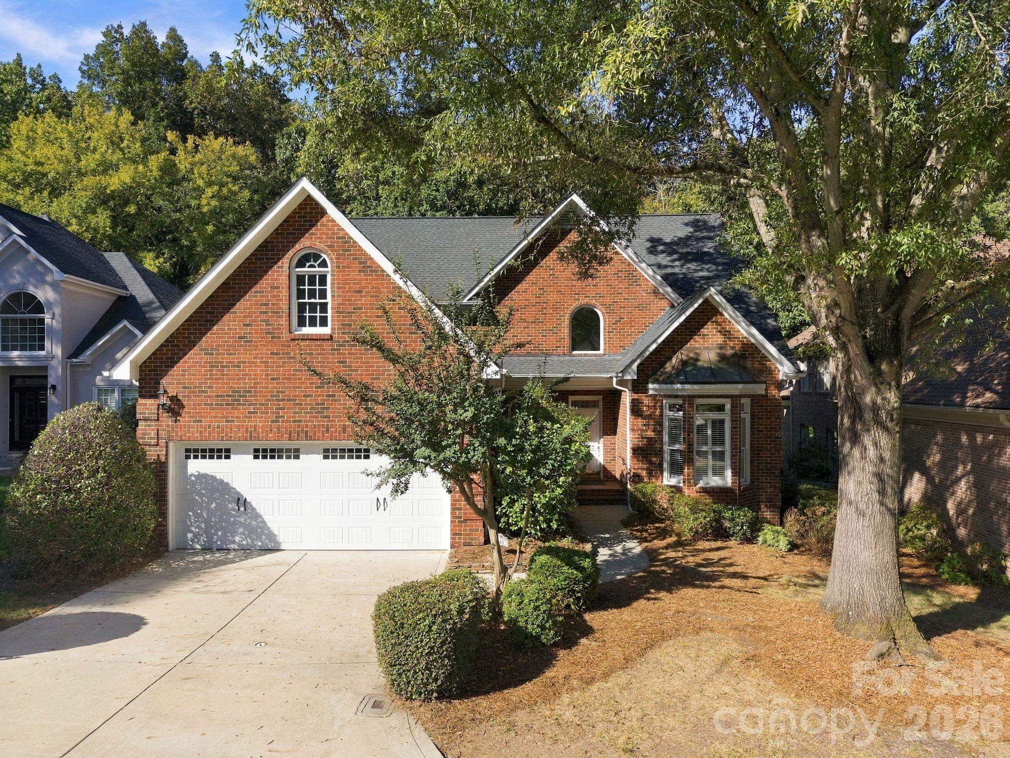 Single Family Residence at 10417 Newberry Park Lane, Charlotte, photo 3 of 48