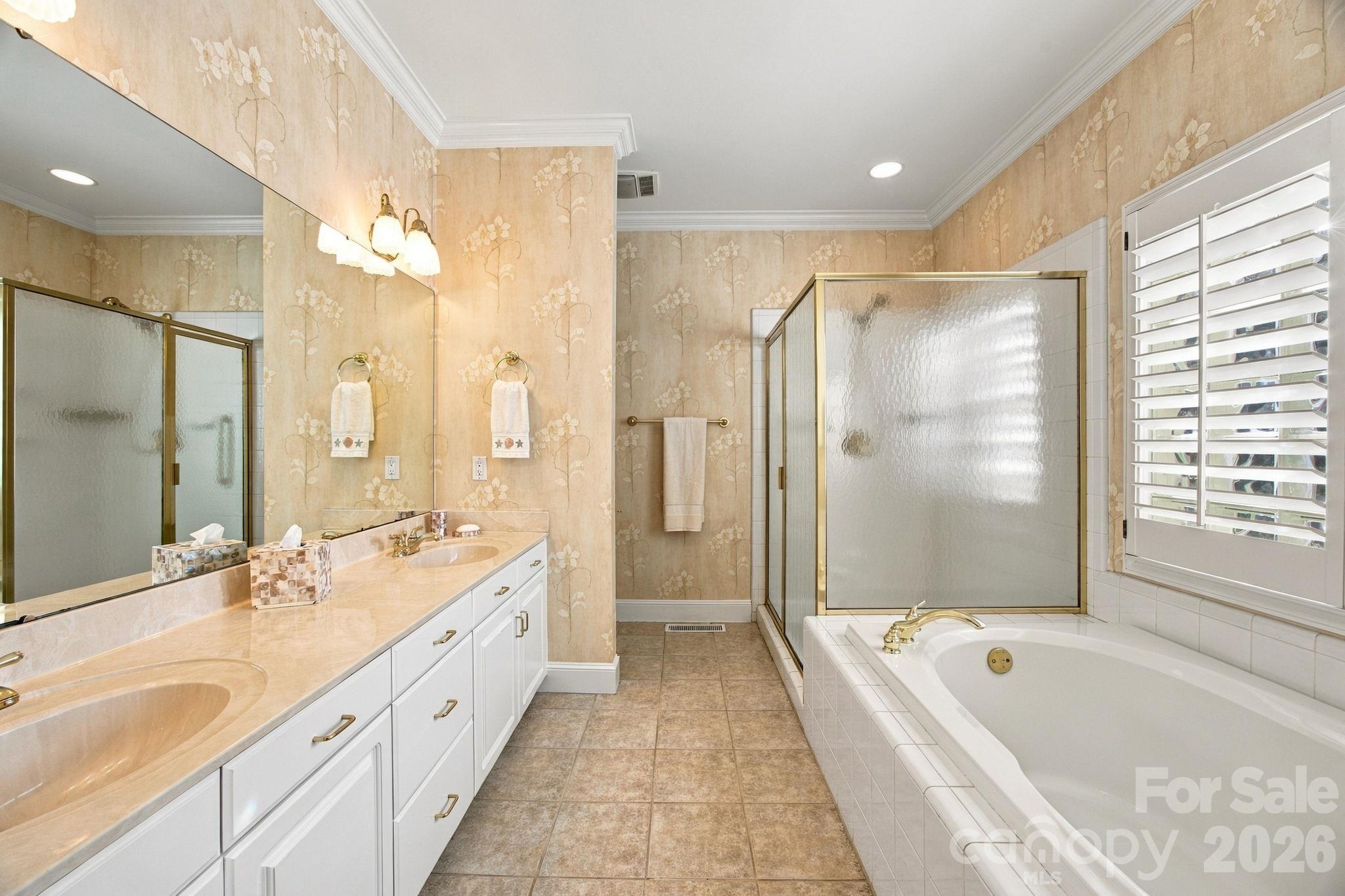 Single Family Residence at 10417 Newberry Park Lane, Charlotte, photo 21 of 48