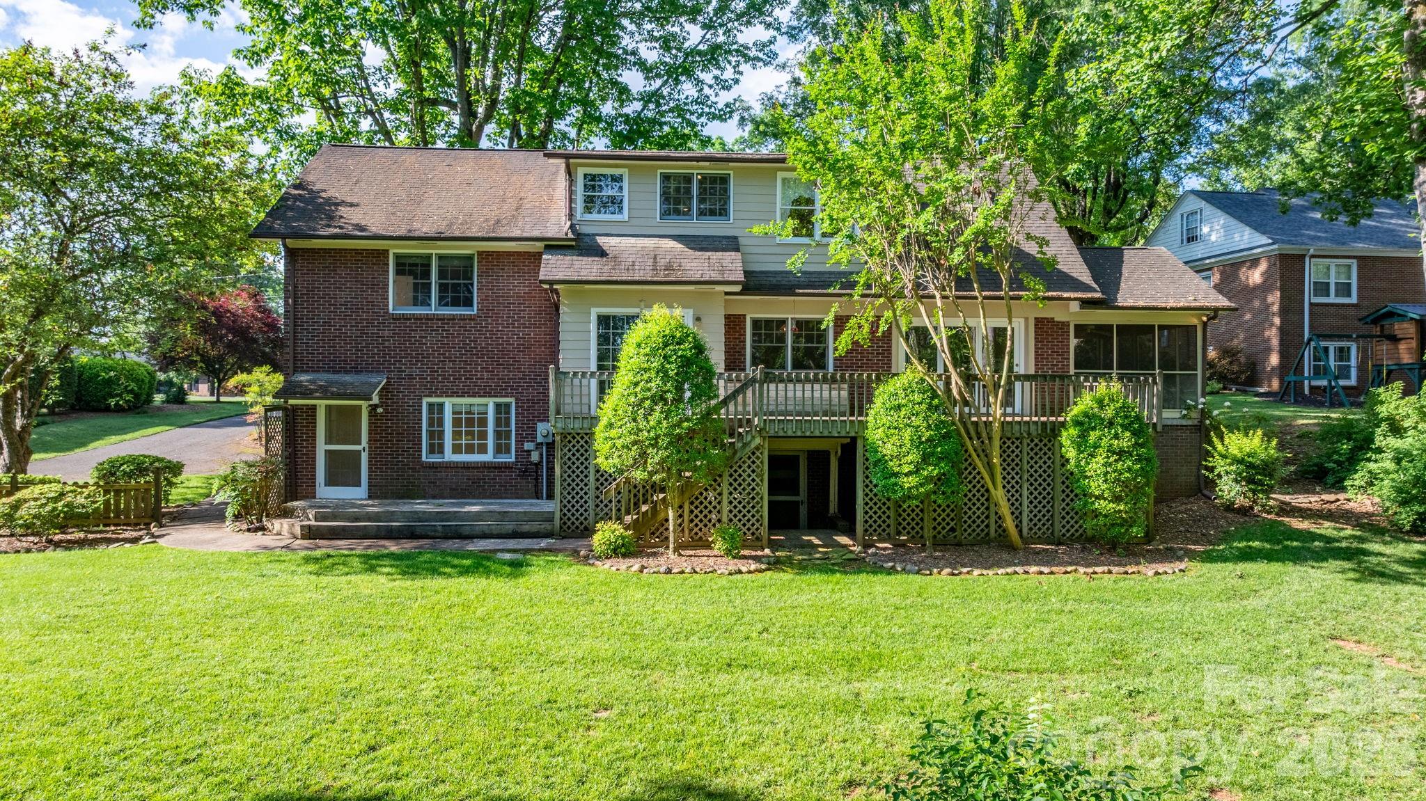 Single Family Residence at 220 West Park Drive, Morganton, photo 5 of 47