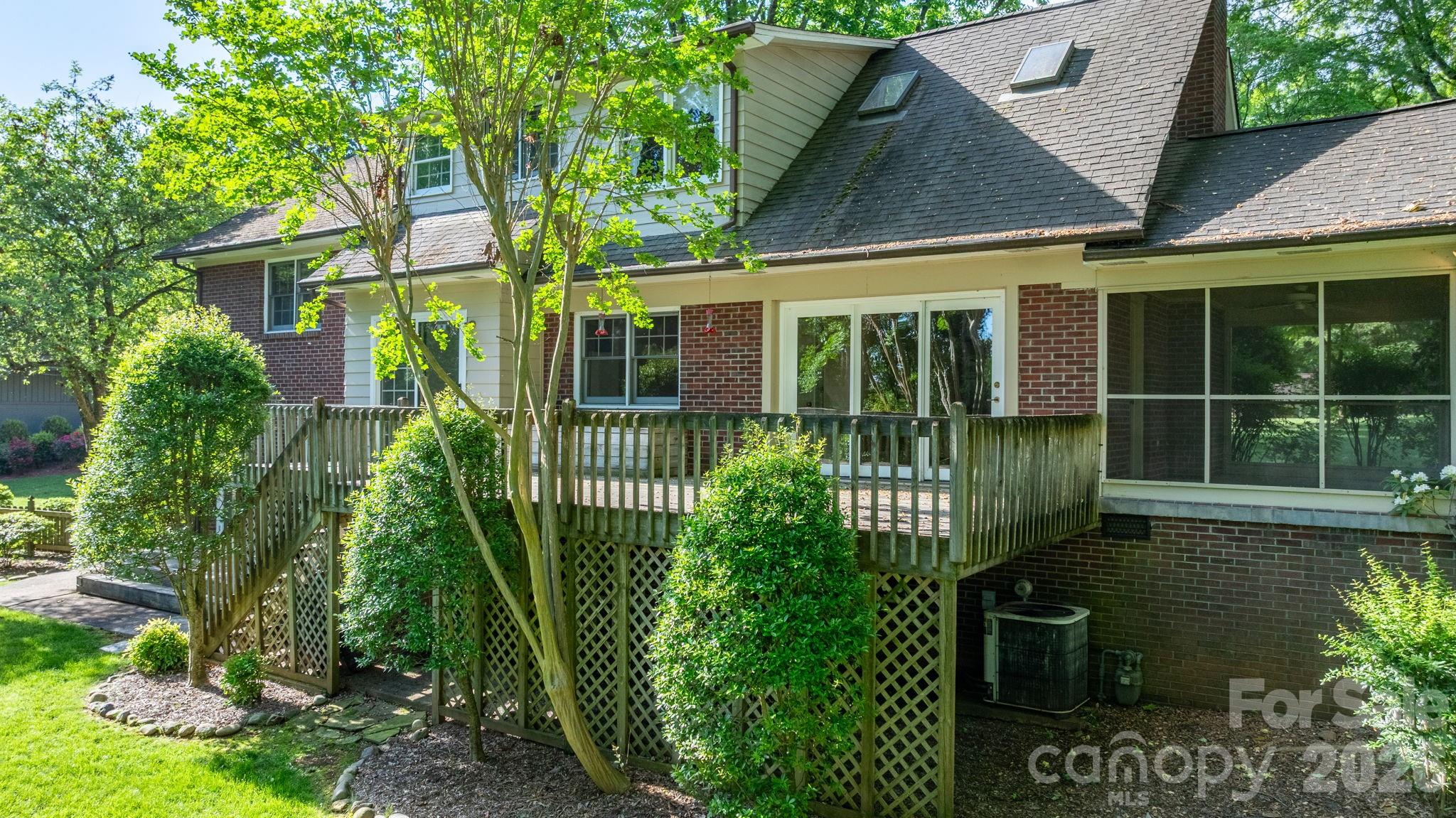 Single Family Residence at 220 West Park Drive, Morganton, photo 7 of 47