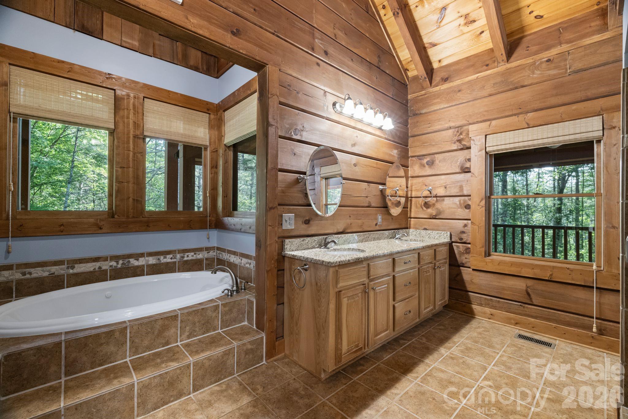 Single Family Residence at 5626 Rocky Falls Lane, Lenoir, photo 21 of 48