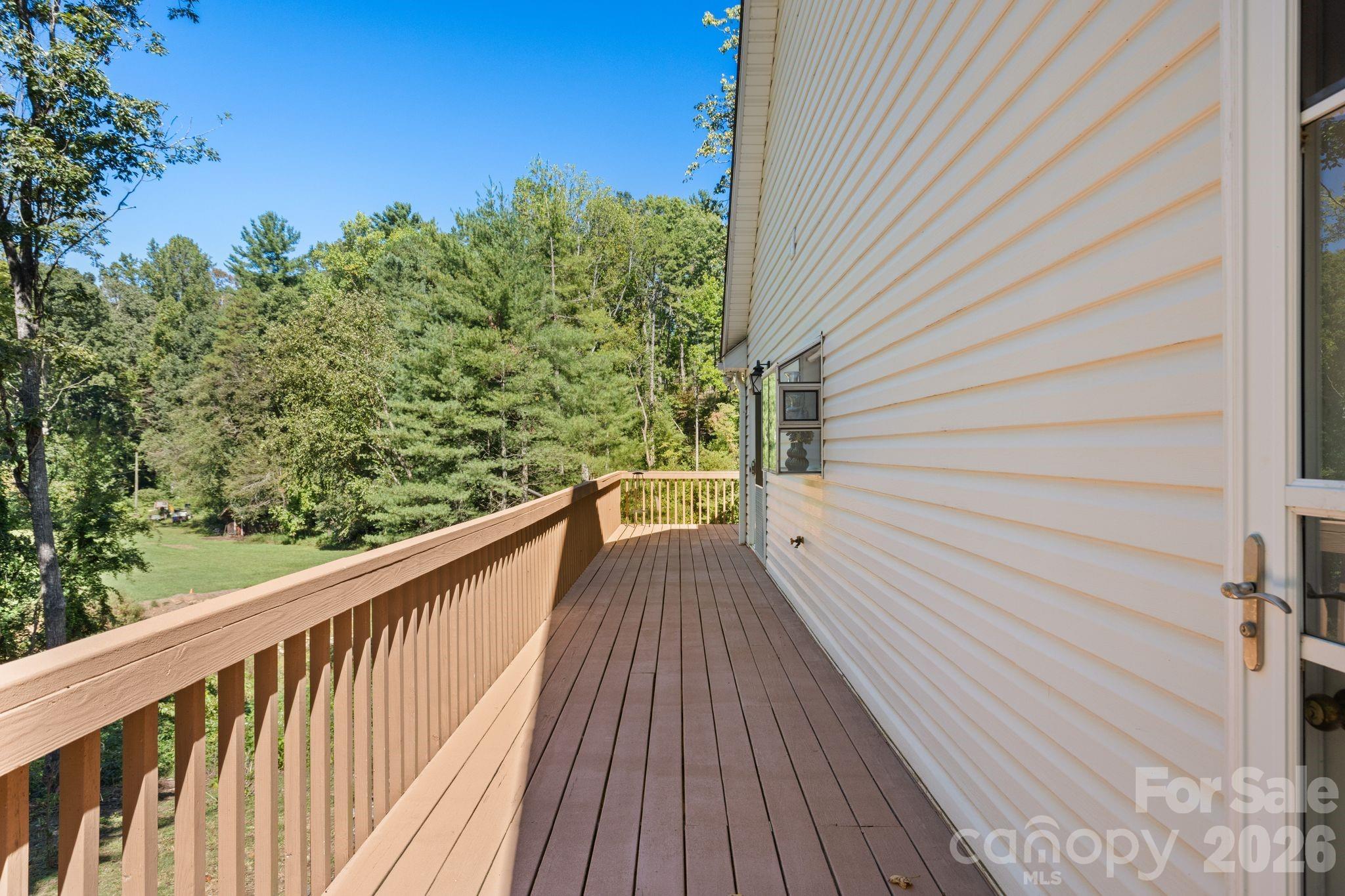 Single Family Residence at 113 Laura Trace, Hendersonville, photo 25 of 30