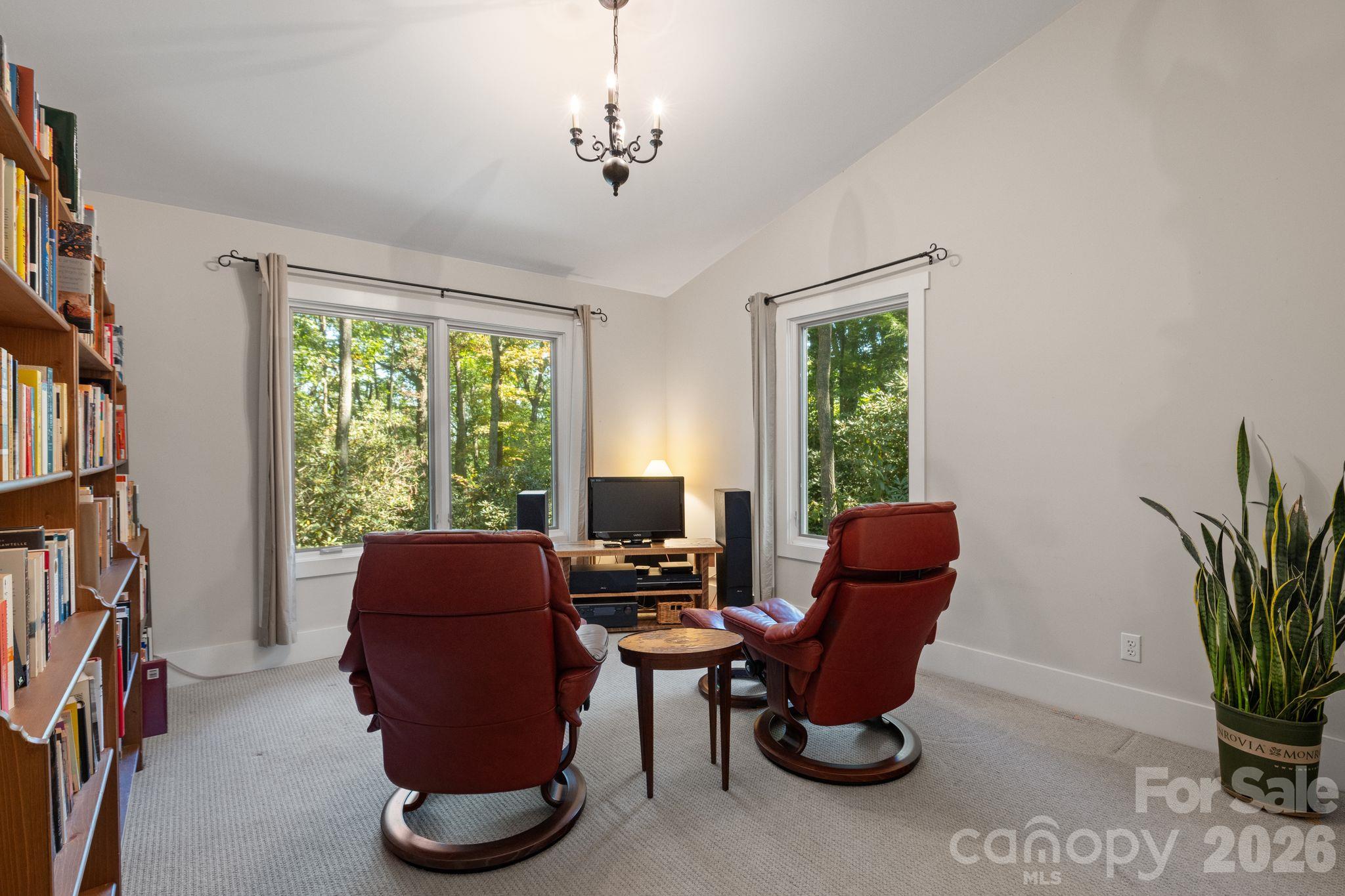 Single Family Residence at 179 Woodlyn Etch Drive, Hendersonville, photo 19 of 27