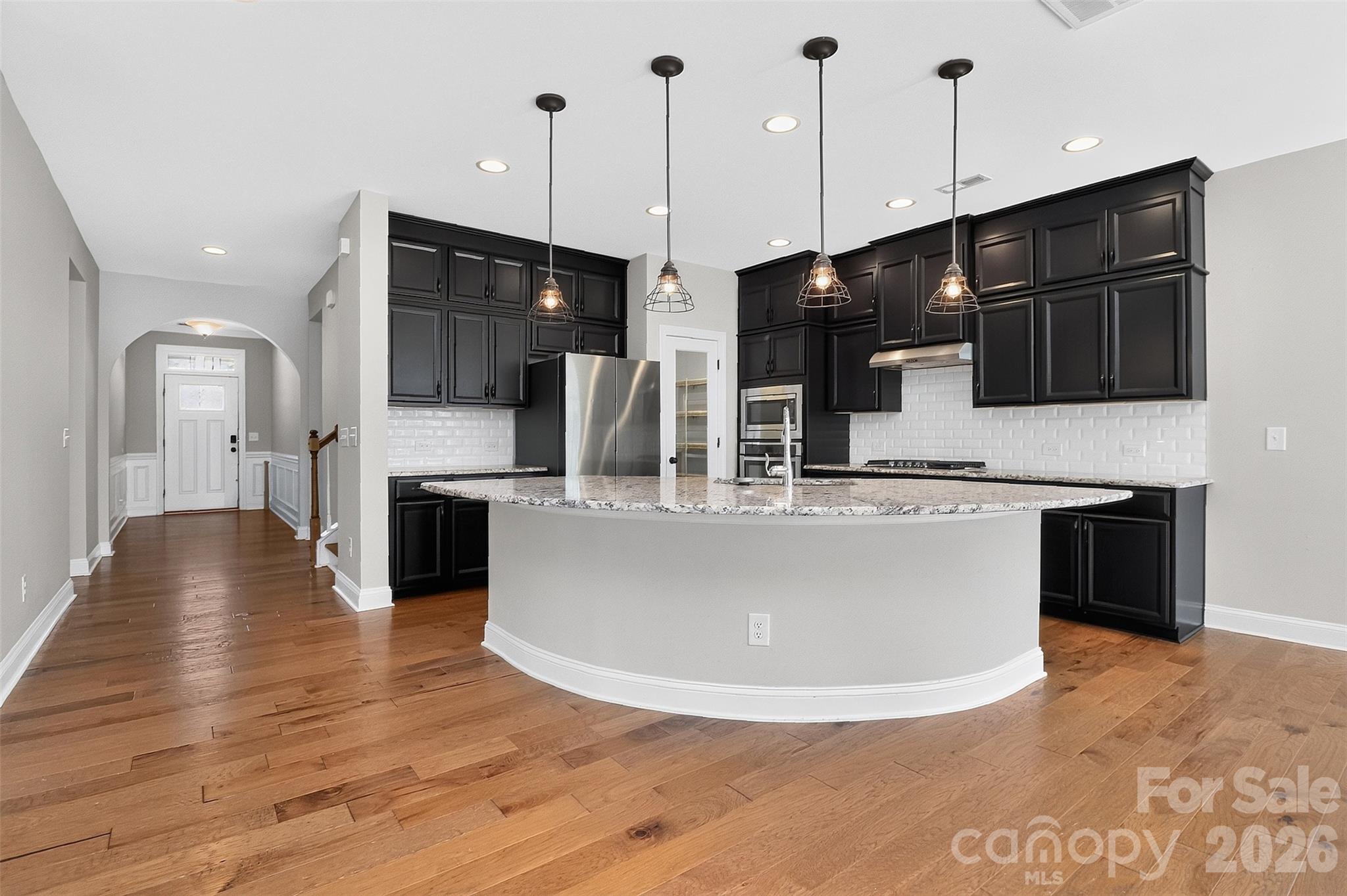 Single Family Residence at 128 Creekside Crossing Lane, Mooresville, photo 7 of 45