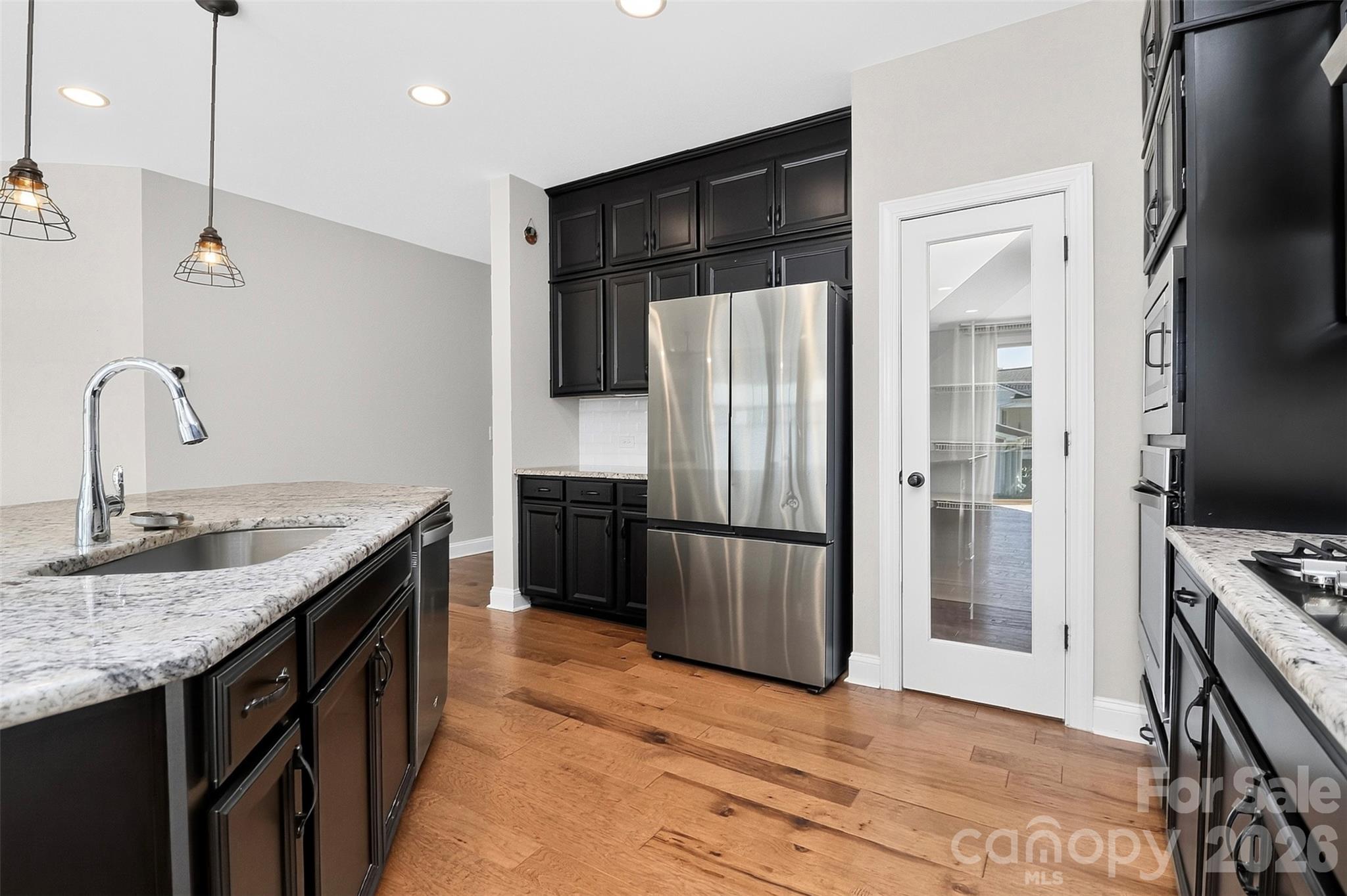 Single Family Residence at 128 Creekside Crossing Lane, Mooresville, photo 9 of 45