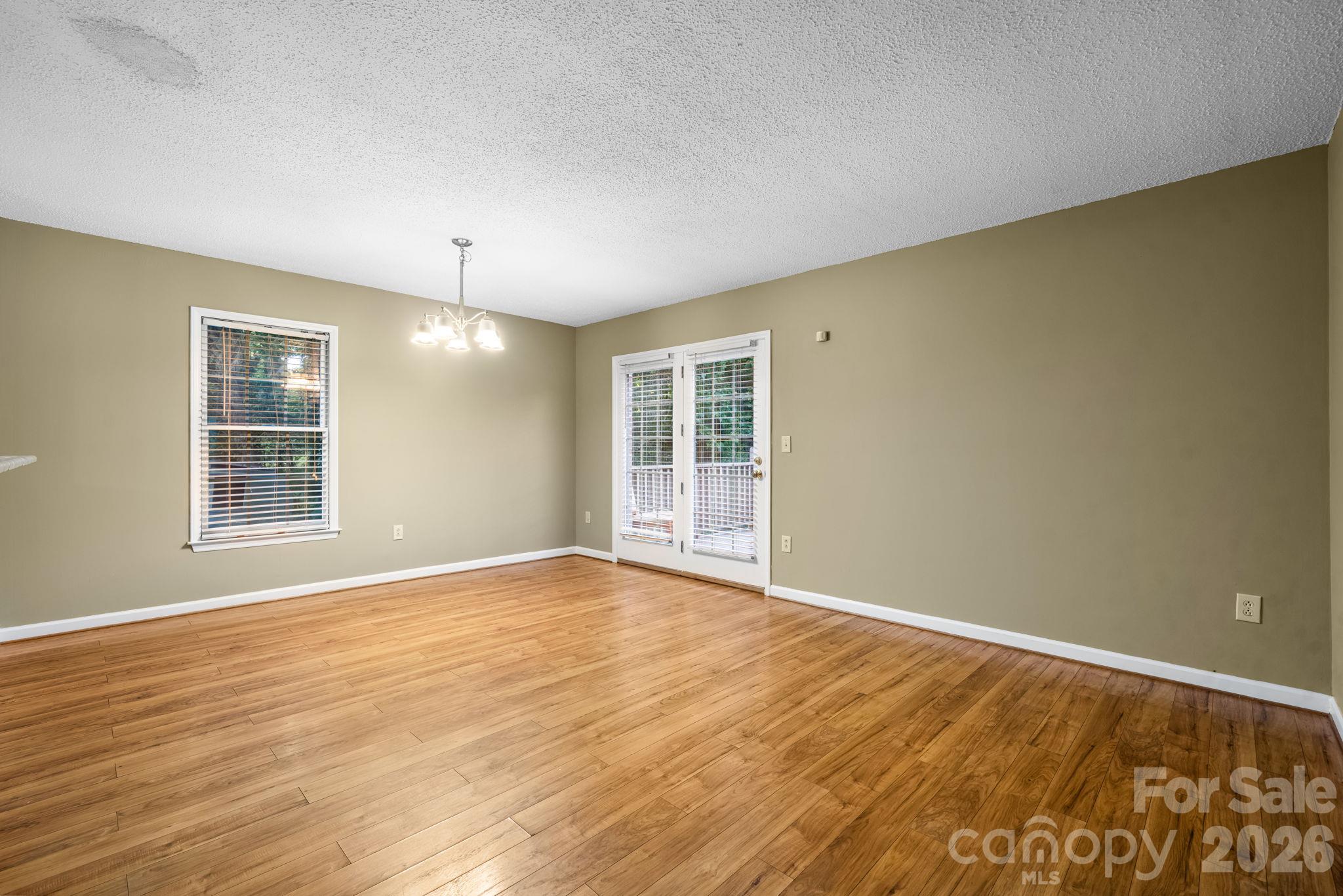 Townhouse at 2433 1st Street NW, Hickory, photo 8 of 28