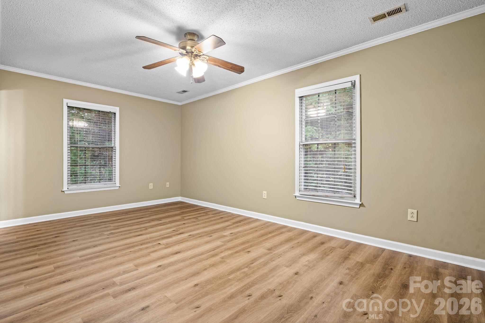 Townhouse at 2433 1st Street NW, Hickory, photo 12 of 28