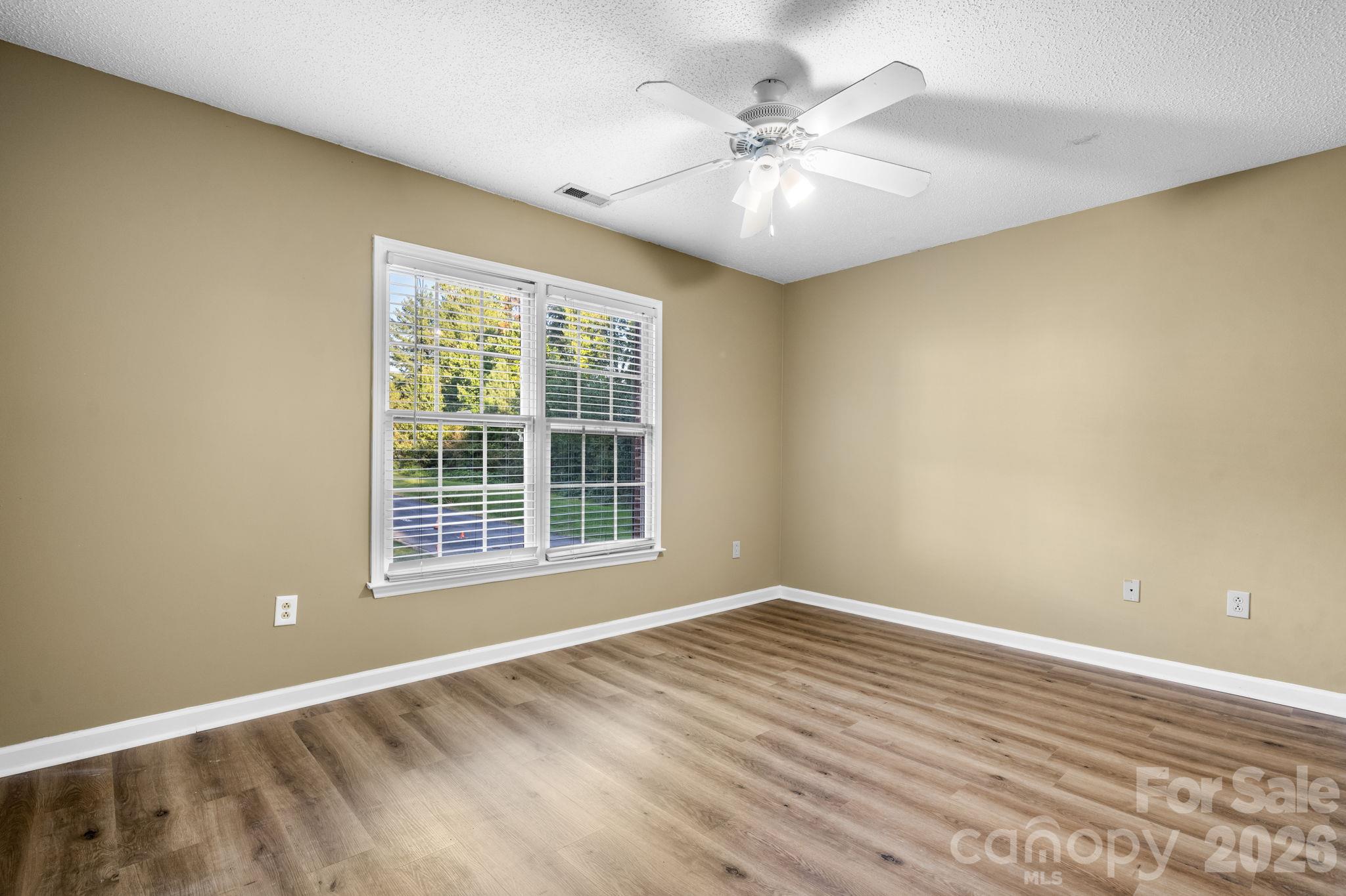 Townhouse at 2433 1st Street NW, Hickory, photo 16 of 28