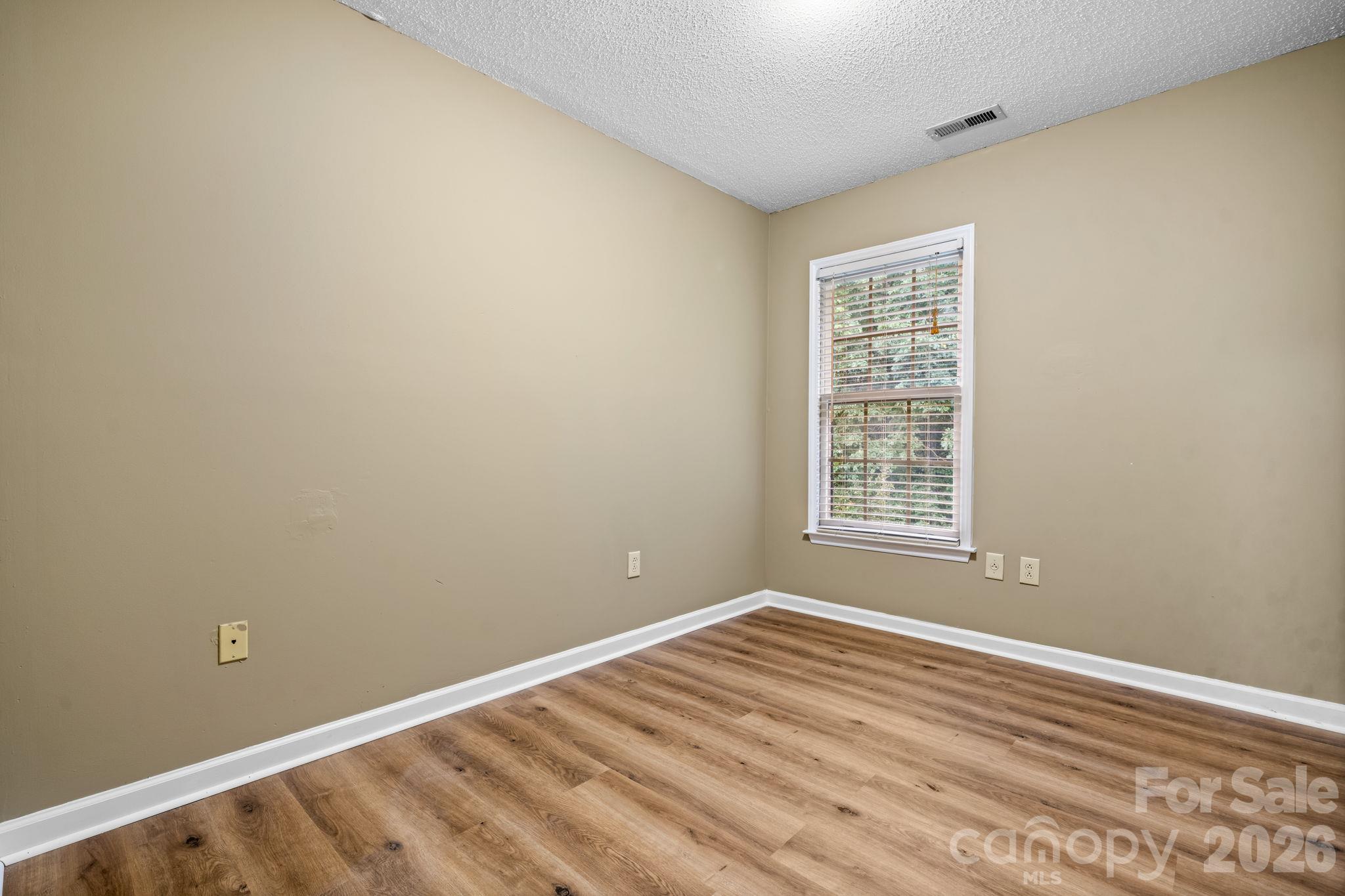 Townhouse at 2433 1st Street NW, Hickory, photo 18 of 28
