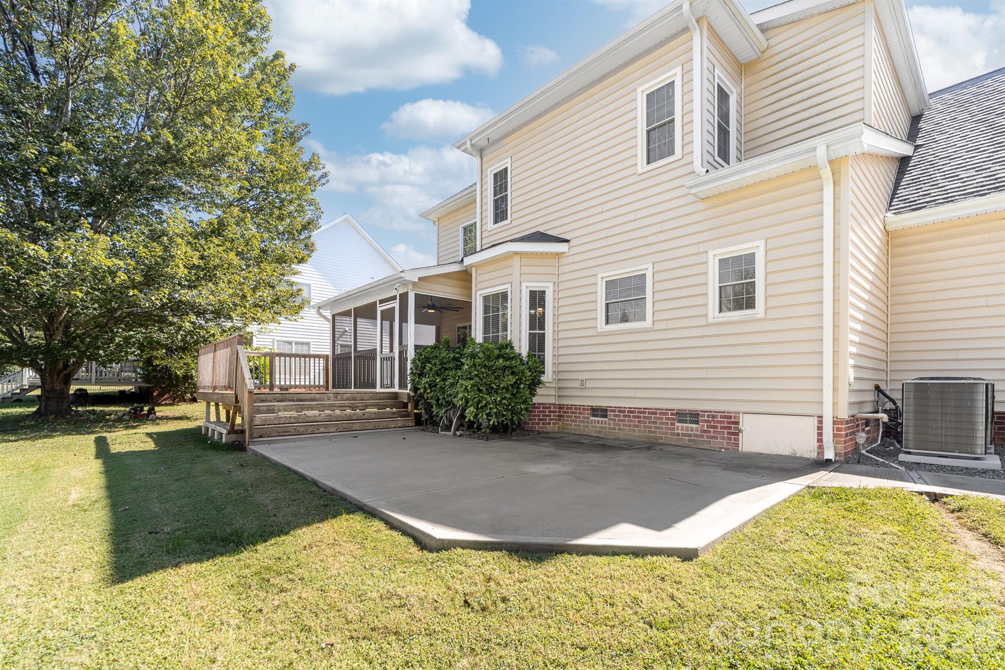 Single Family Residence at 4014 Belle Meade Circle, Belmont, photo 5 of 45