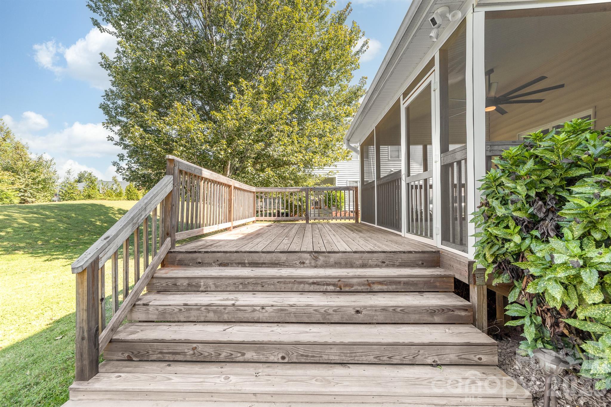 Rear deck off of screened porch - 4014 Belle Meade Circle, Belmont